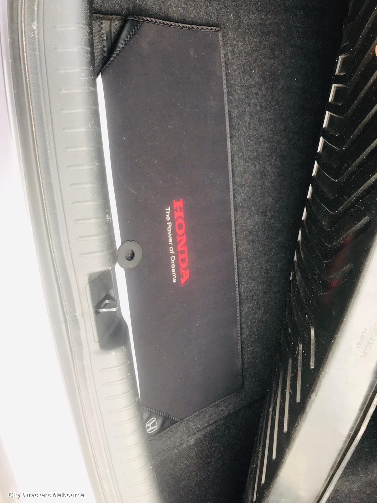 HONDA CIVIC RIGHT FRONT DOOR WINDOW, 9TH GEN, SEDAN (VIN MRHFB), 02/2012 - 04/2016