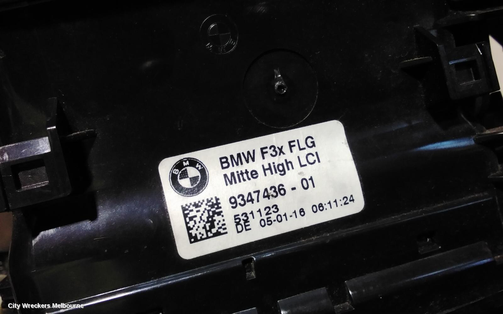 BMW 3 SERIES, F30, 02/2012 - 12/2019, AIR VENTS ONLY (NOTE THAT THE M PERFORMANCE THING AND CARBON FIBER SURROUND IS JUST FAKE AFTERMARKET STICKER): 81410