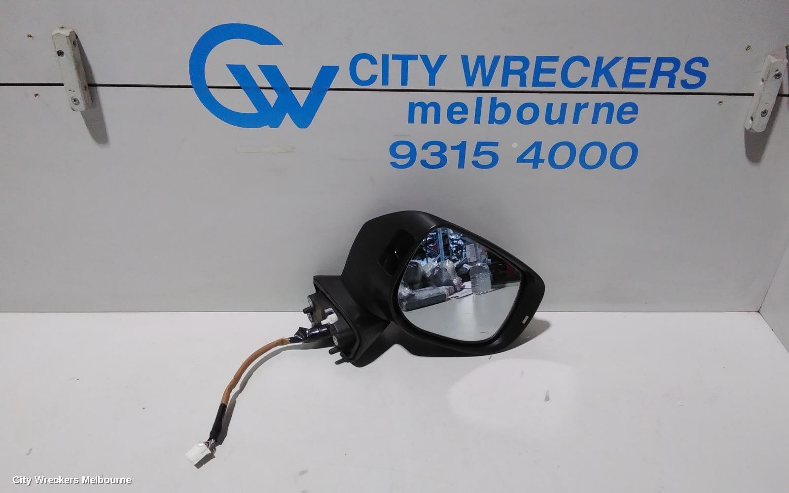 SUBARU FORESTER RIGHT DOOR MIRROR, SK, POWER FOLD, NON MEMORY, CAMERA, SILVER, 08/2018 ONWARDS