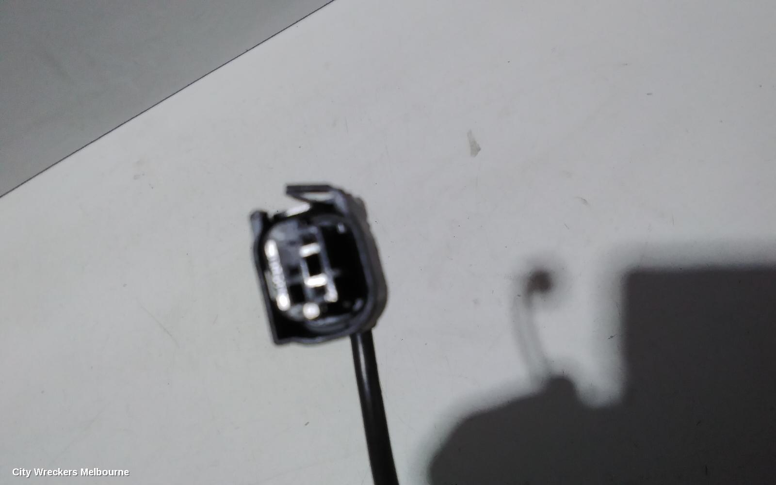 MERCEDES M CLASS DOOR/BOOT/GATE LOCK, RIGHT FRONT DOOR LOCK, NON KEYLESS START TYPE, W164, 09/2005 - 12/2011