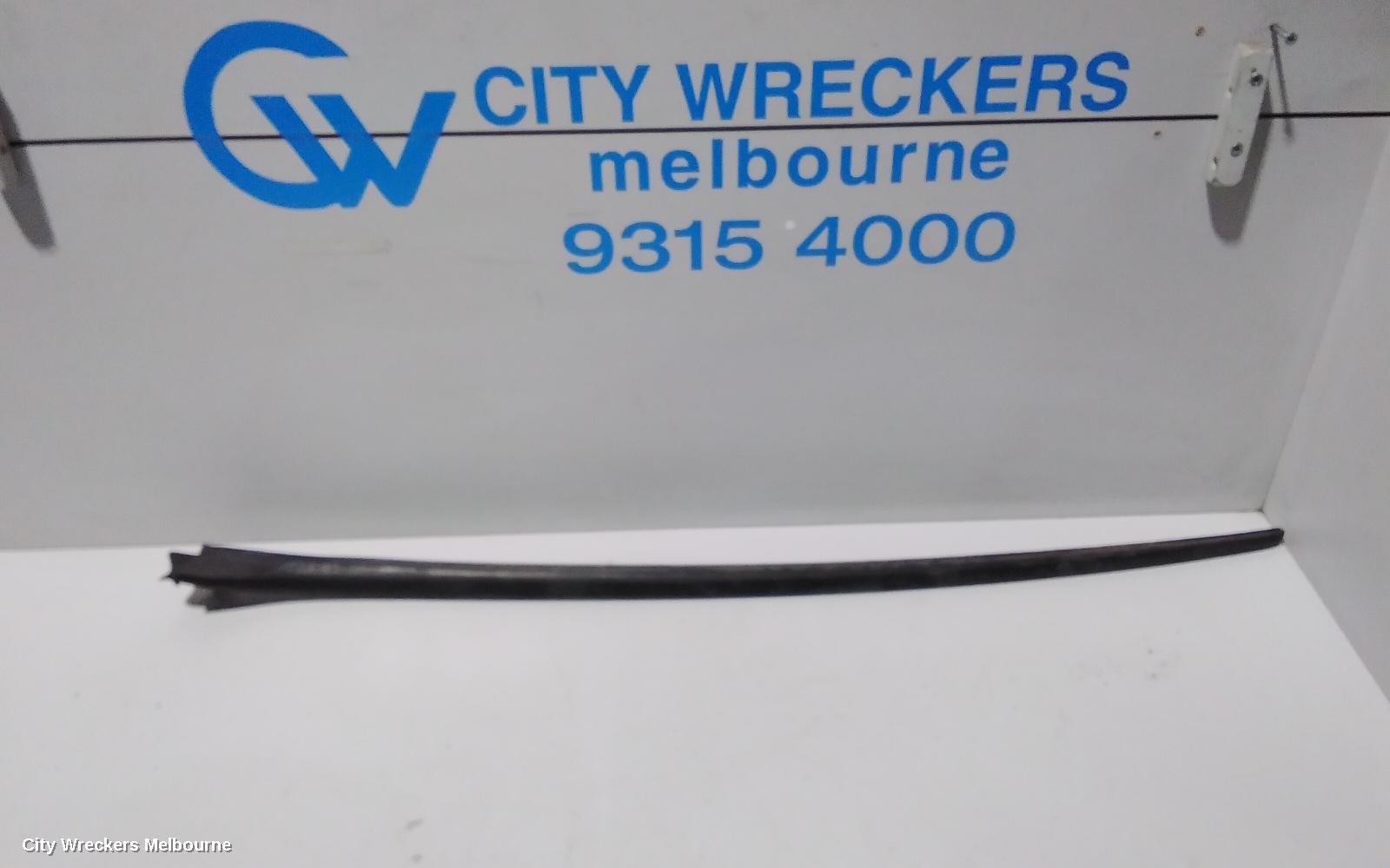 VOLKSWAGEN GOLF, GEN 6, 10/2008 - 12/2015, GEN6 GOLF LHS WINDSCREEN MOULD : 81457