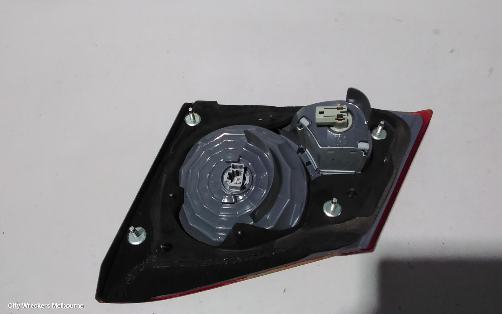 HONDA CIVIC REAR GARNISH, BOOTLID LAMP (LH SIDE), 8TH GEN, 02/2006 - 12/2008