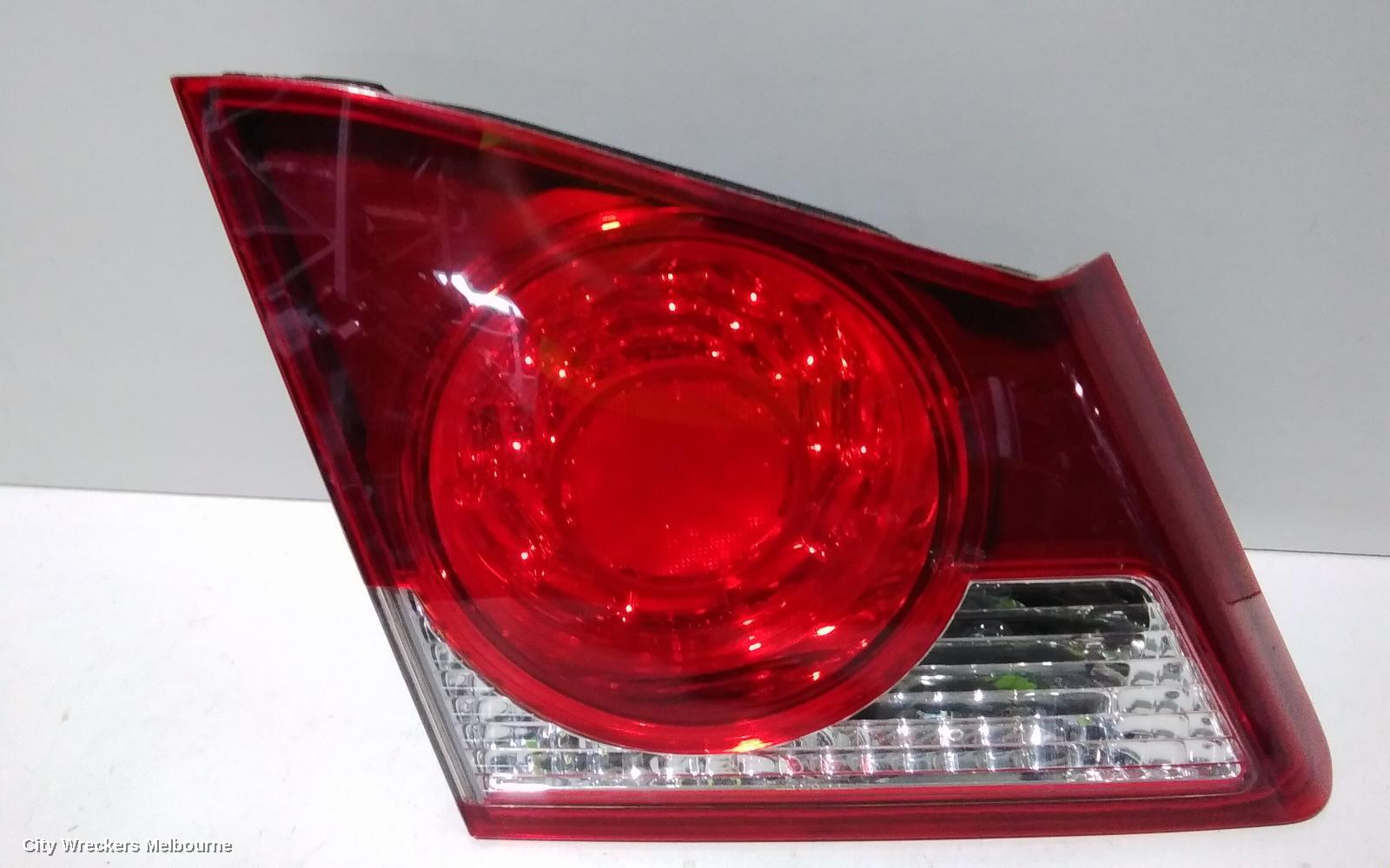 HONDA CIVIC REAR GARNISH, BOOTLID LAMP (LH SIDE), 8TH GEN, 02/2006 - 12/2008
