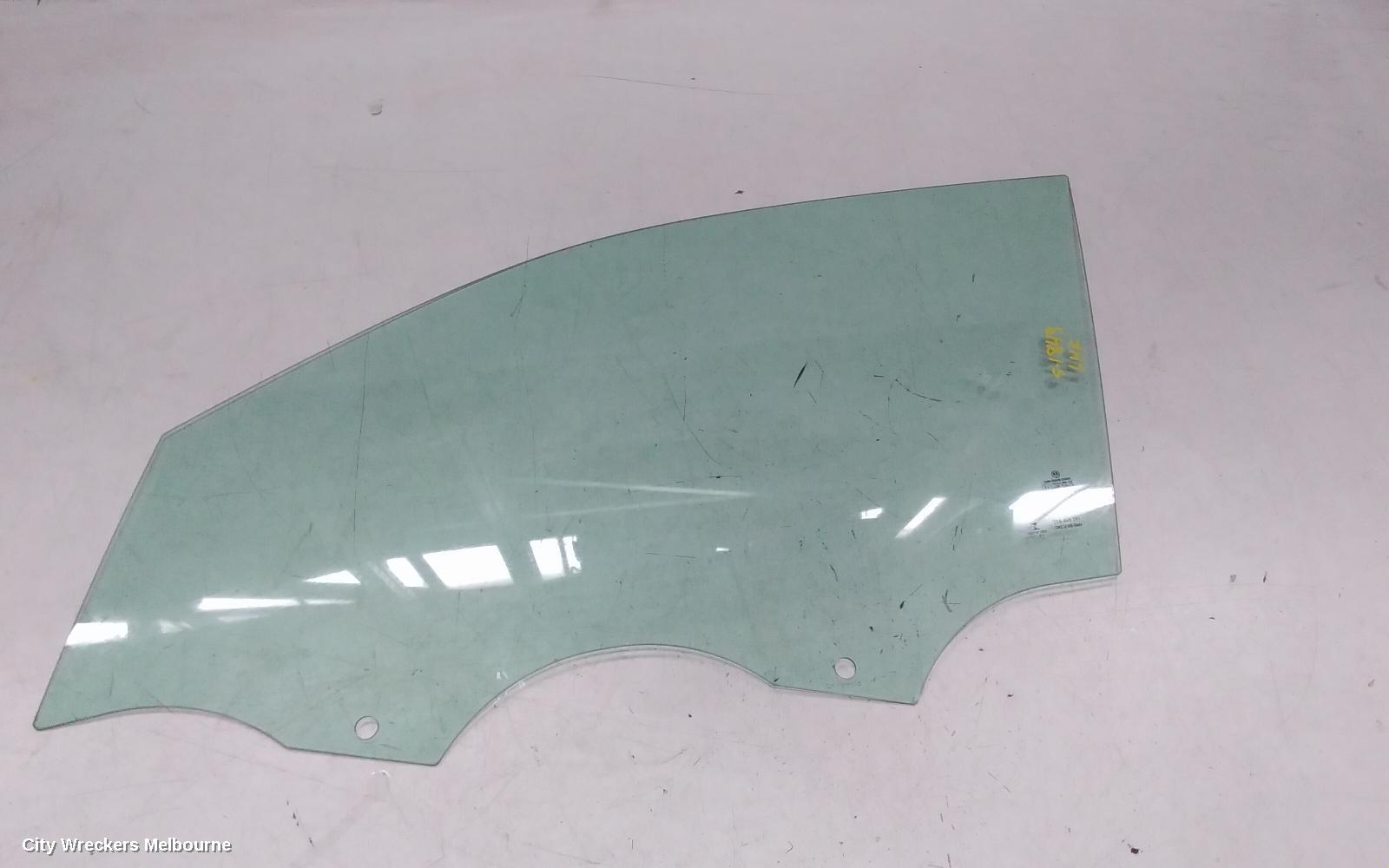 VOLKSWAGEN T-CROSS LEFT FRONT DOOR WINDOW, C1, 01/2020 ONWARDS