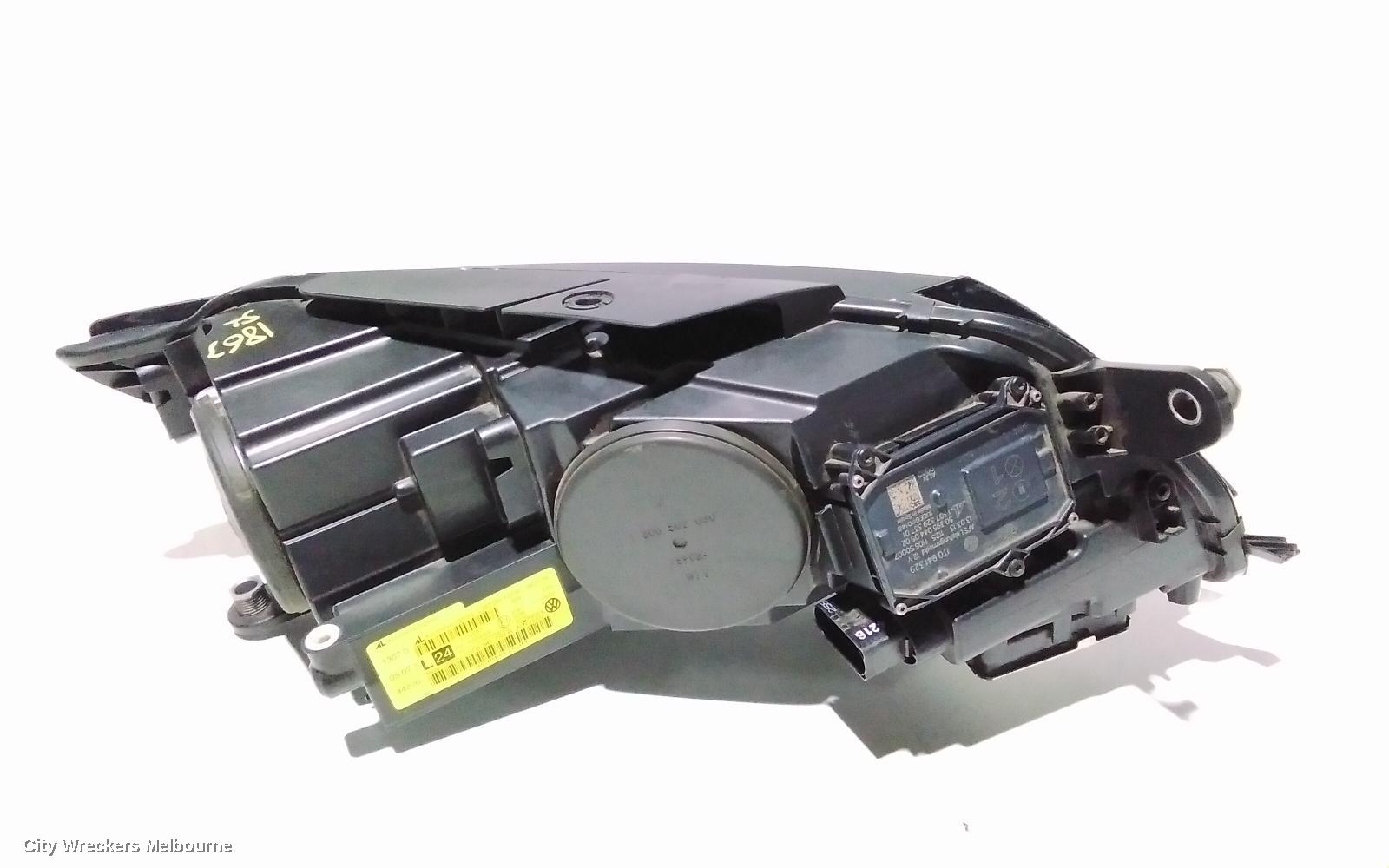 VOLKSWAGEN PASSAT LEFT HEADLAMP, 3CC, SEDAN, XENON TYPE. 03/2012 - 12/2016