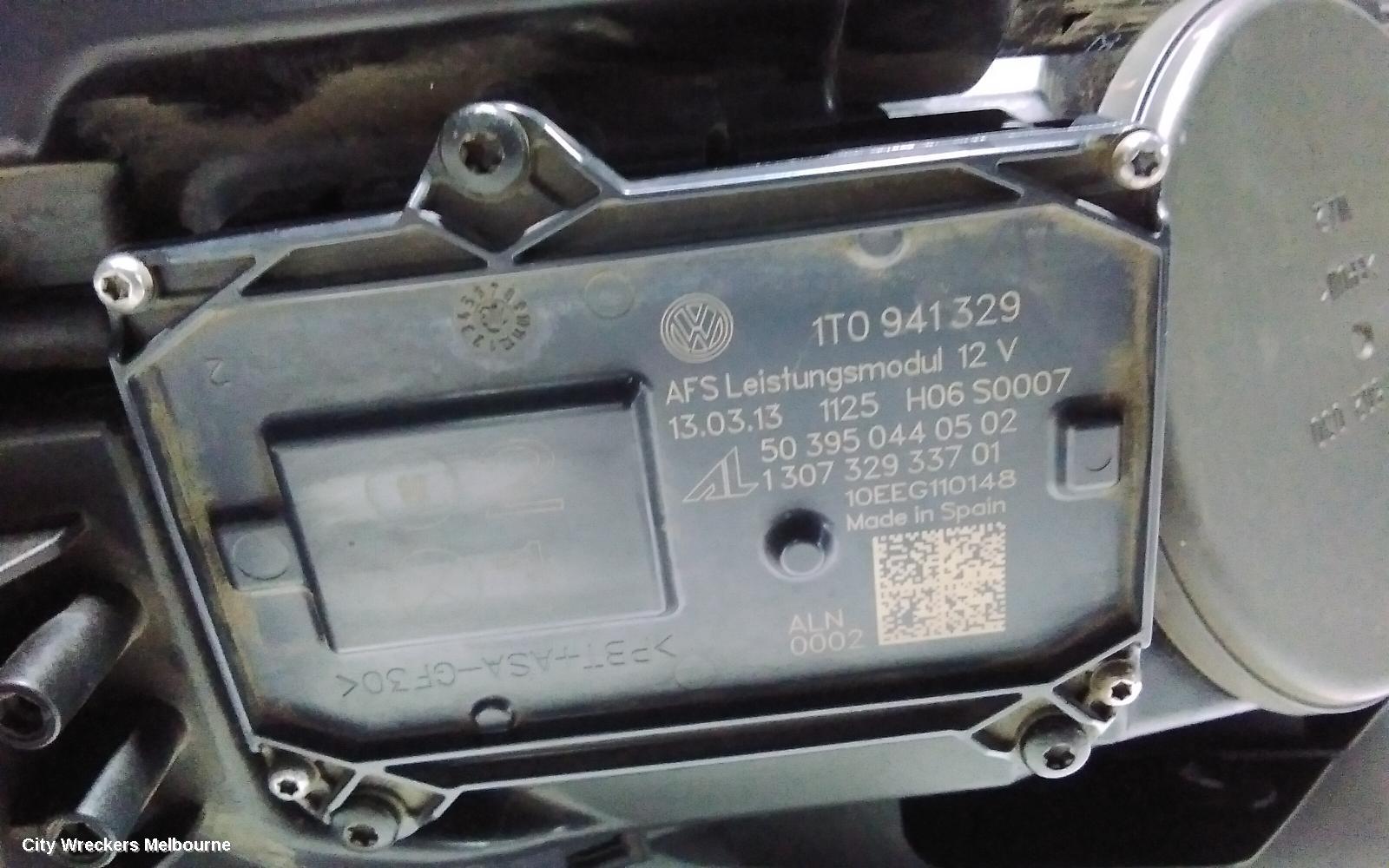 VOLKSWAGEN PASSAT LEFT HEADLAMP, 3CC, SEDAN, XENON TYPE. 03/2012 - 12/2016
