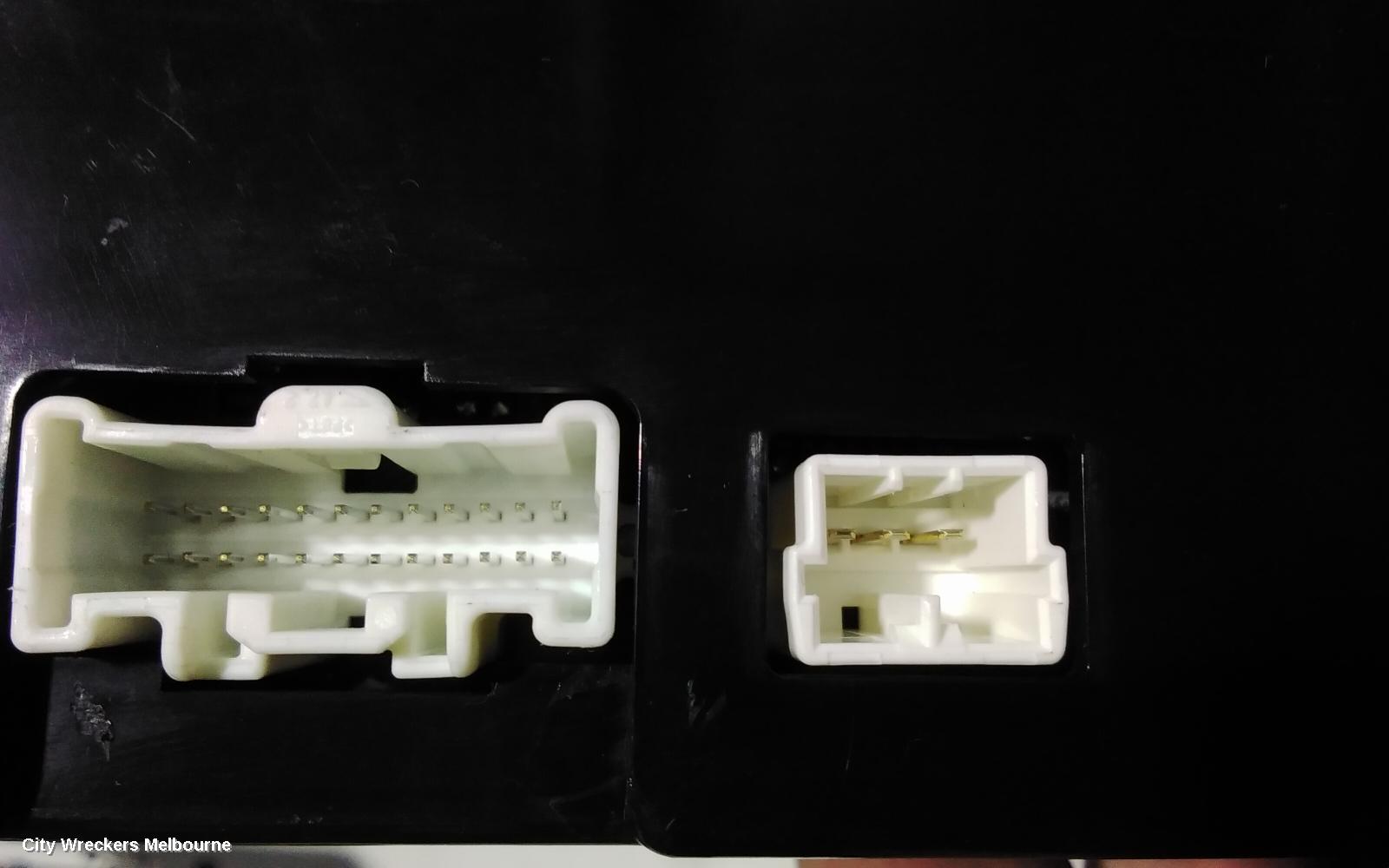 LAND ROVER RANGEROVER SPORT HEATER/AC CONTROLS, L320, 08/2005 - 12/2013