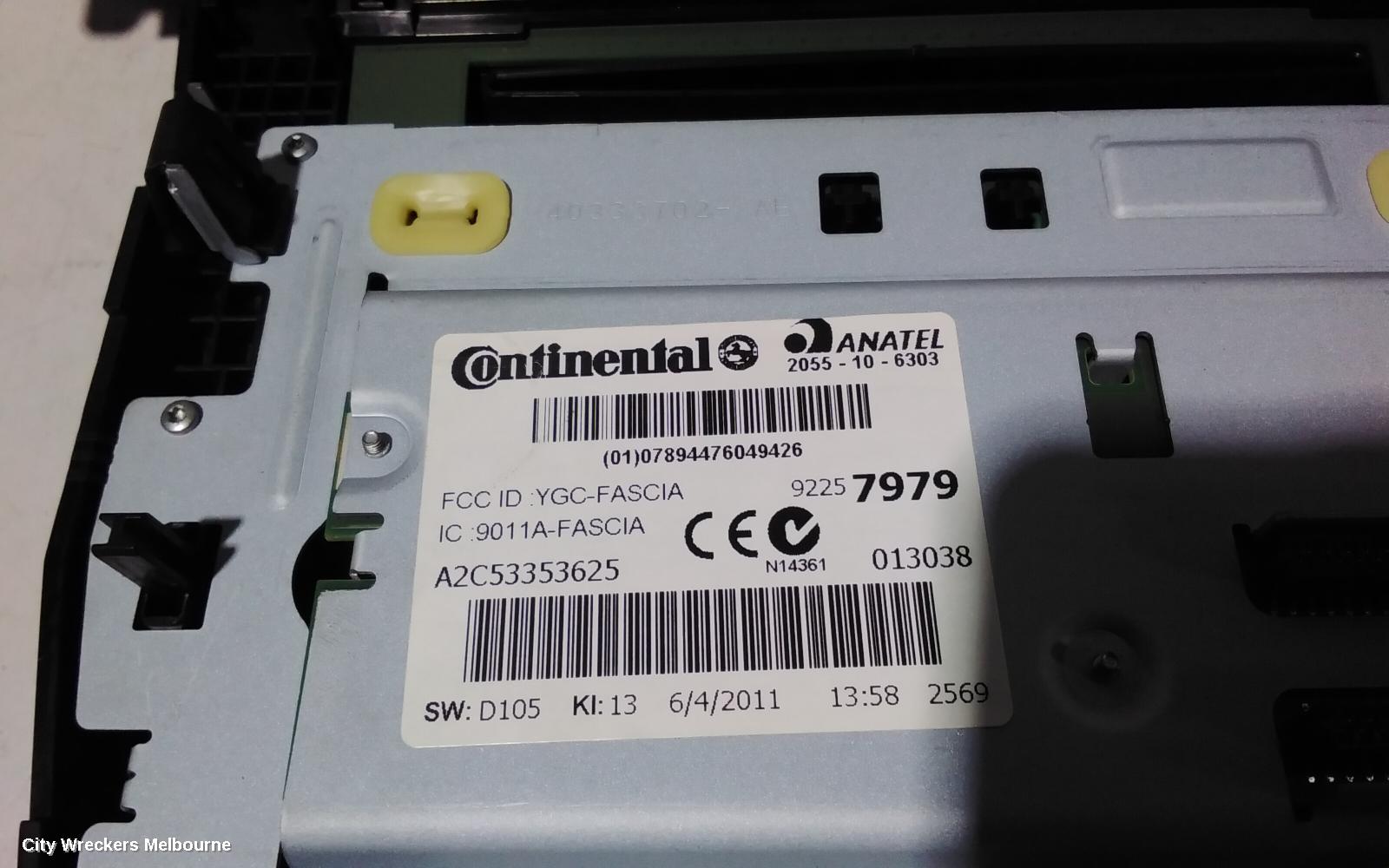 HOLDEN COMMODORE RADIO/CD/DVD/SAT/TV, DISPLAY/CONTROL PANEL ONLY, SINGLE DISC CD PLAYER, EQUIPE/OMEGA, VE S2, 09/2010 - 04/2013