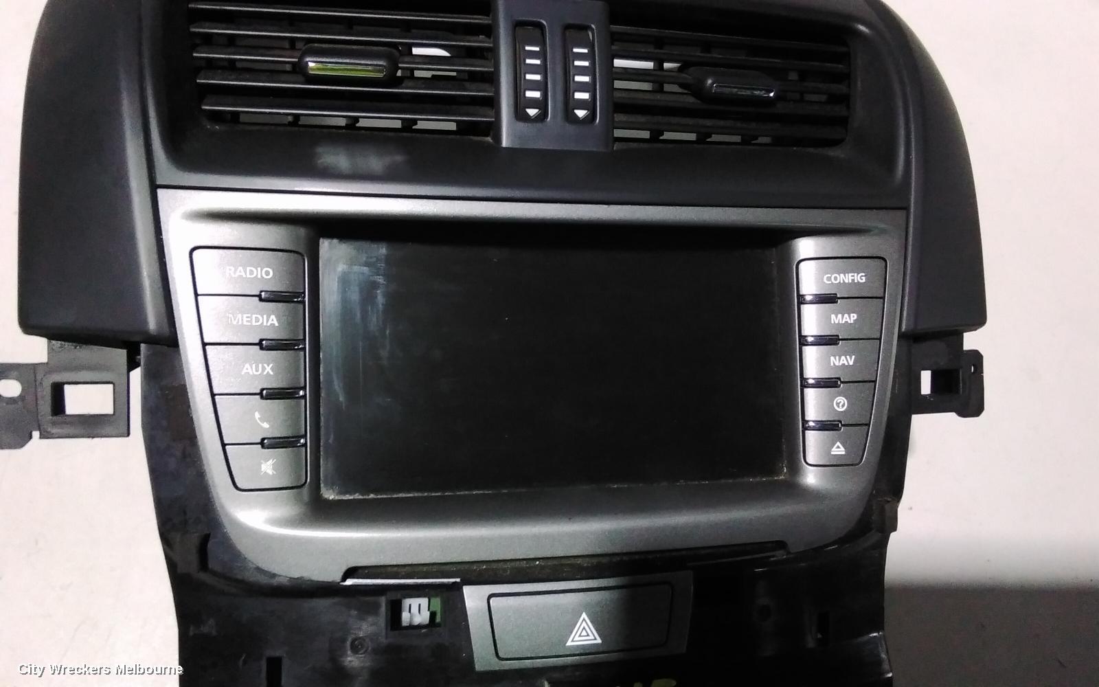 HOLDEN COMMODORE RADIO/CD/DVD/SAT/TV, DISPLAY/CONTROL PANEL ONLY, SINGLE DISC CD PLAYER, EQUIPE/OMEGA, VE S2, 09/2010 - 04/2013