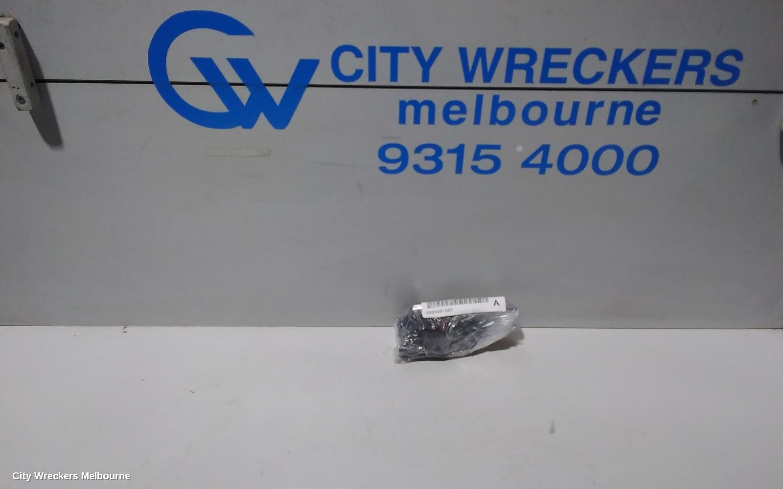 TOYOTA CAMRY DOOR HANDLE, INNER, LH FRONT, XV70, 09/2017 ONWARDS