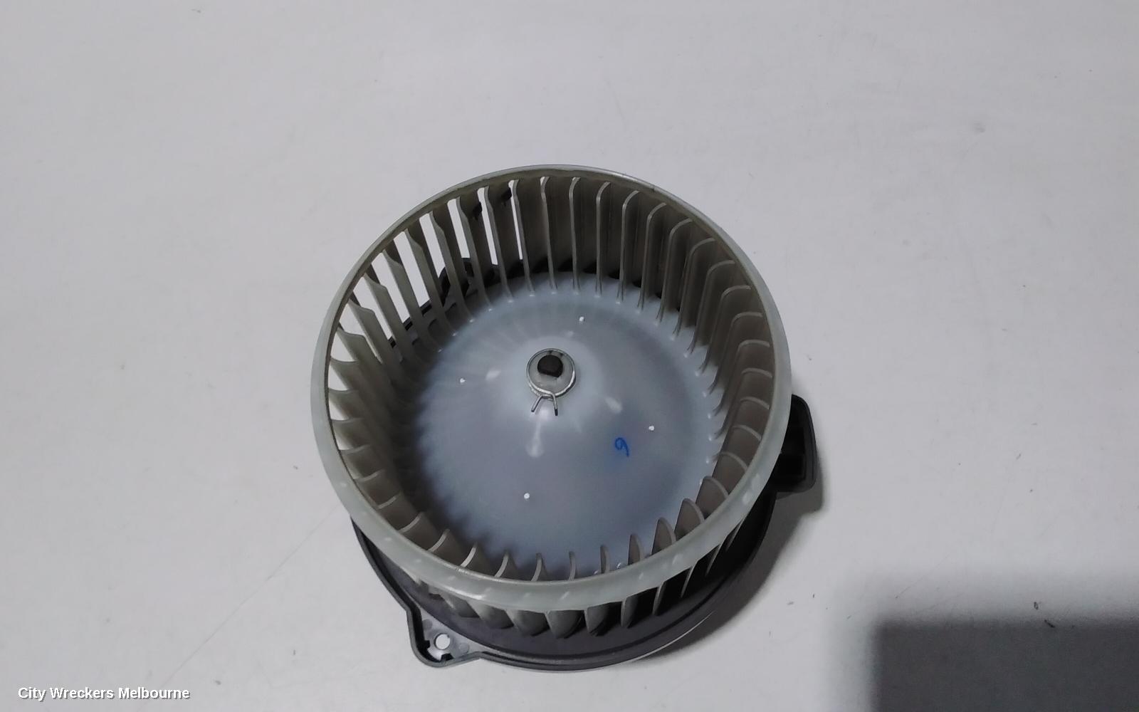 LAND ROVER RANGEROVER SPORT HEATER FAN MOTOR, L320, FRONT, 08/2005 - 12/2013
