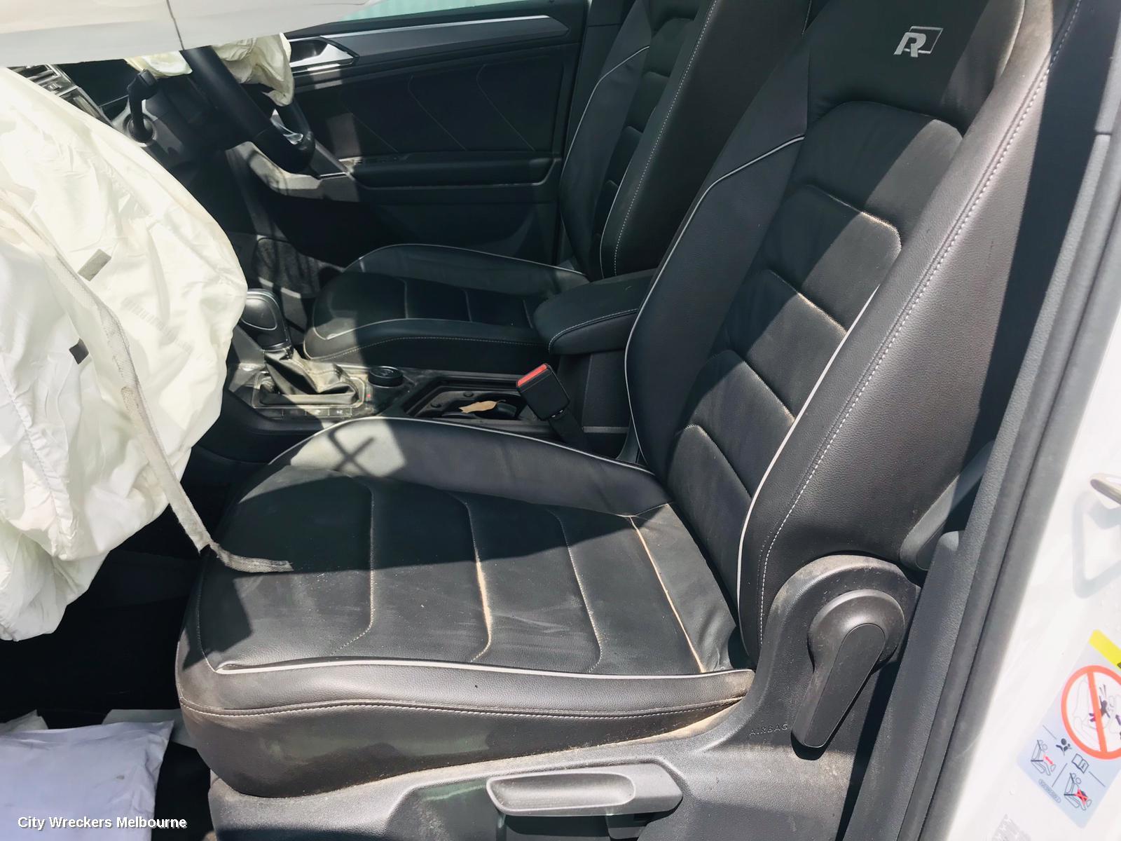VOLKSWAGEN TIGUAN ROOF RAIL