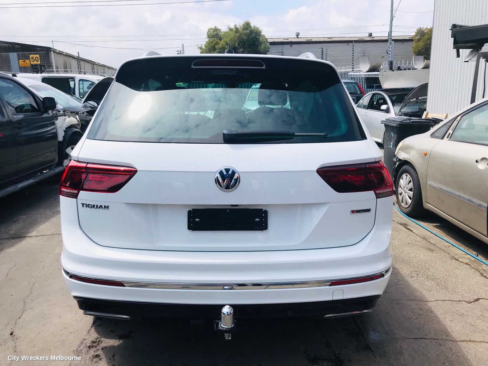 VOLKSWAGEN TIGUAN ROOF RAIL
