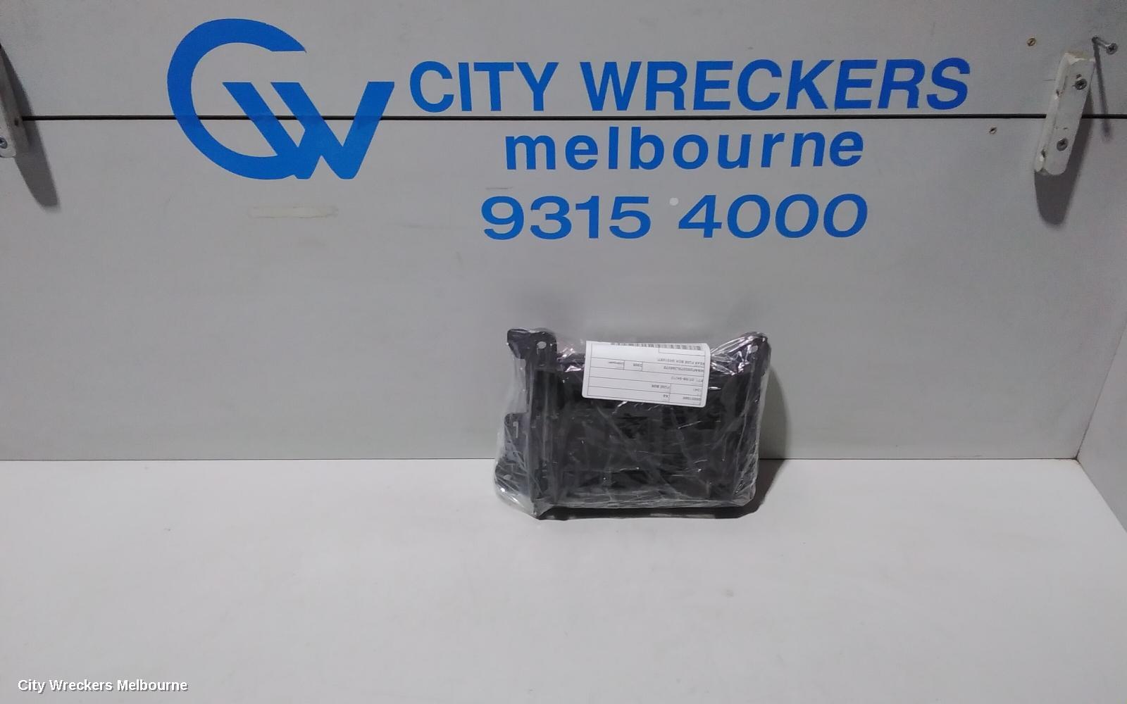 BMW X6 FUSE BOX, E71, 07/2008 - 04/2012