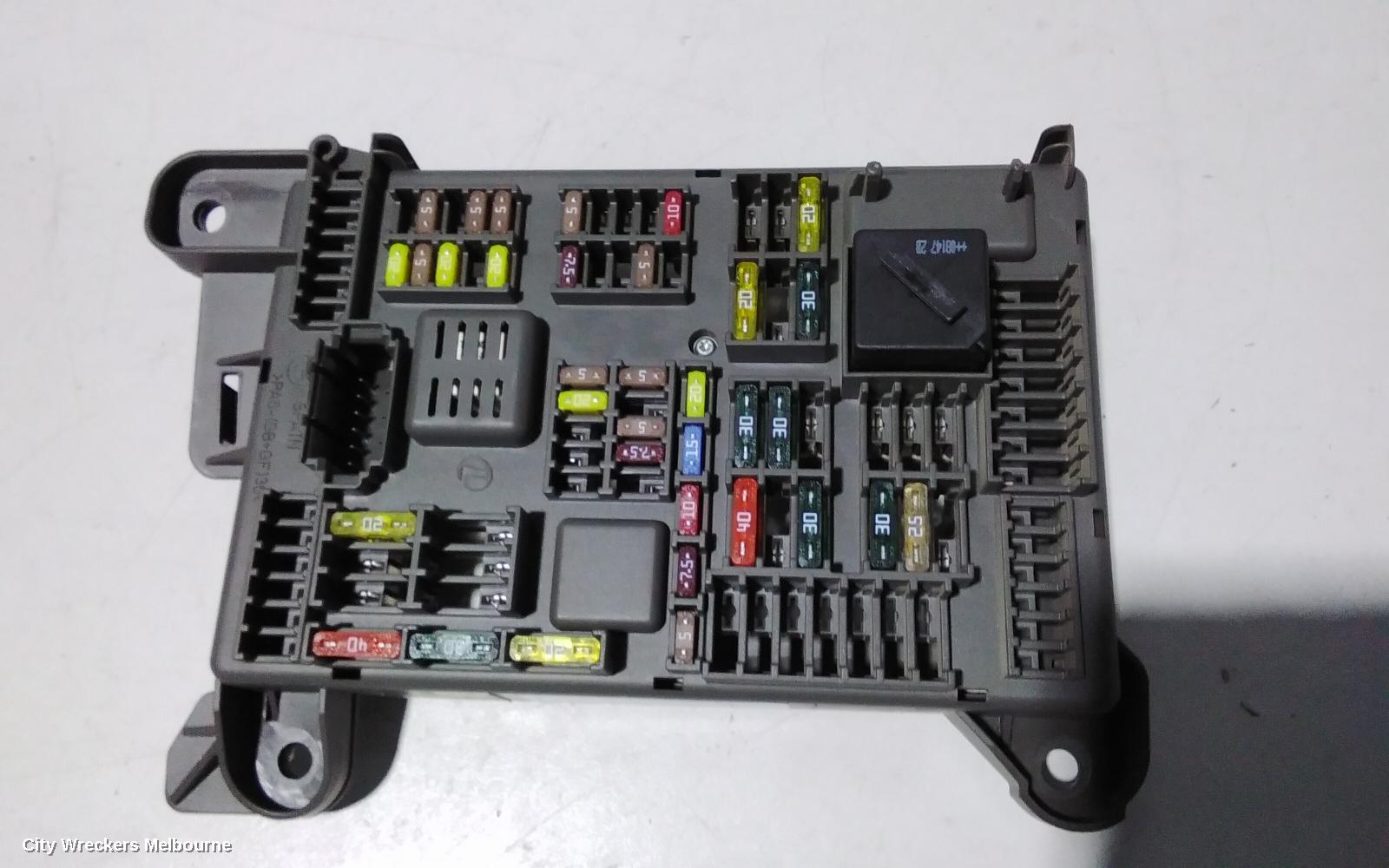 BMW X6 FUSE BOX, E71, 07/2008 - 04/2012