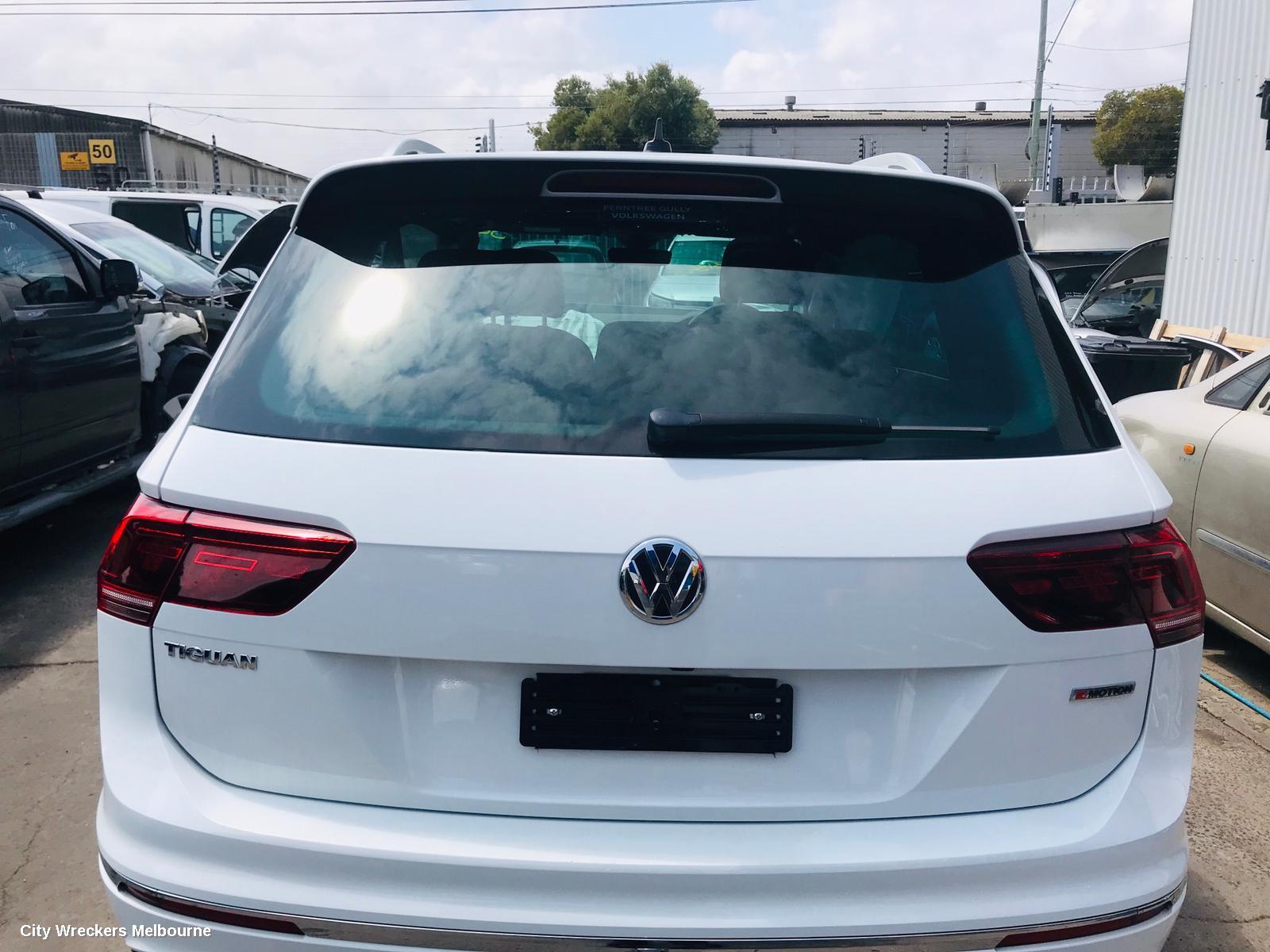 VOLKSWAGEN TIGUAN ROOF RAIL