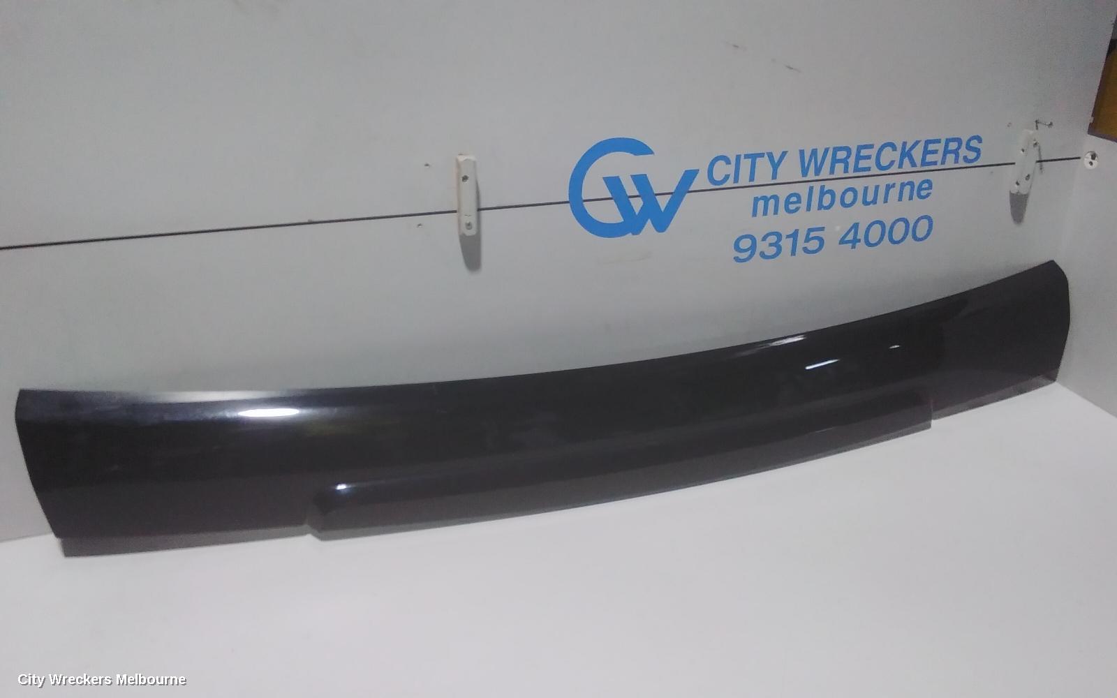LAND ROVER RANGEROVER SPORT REAR GARNISH, L320, 08/2005 - 12/2013