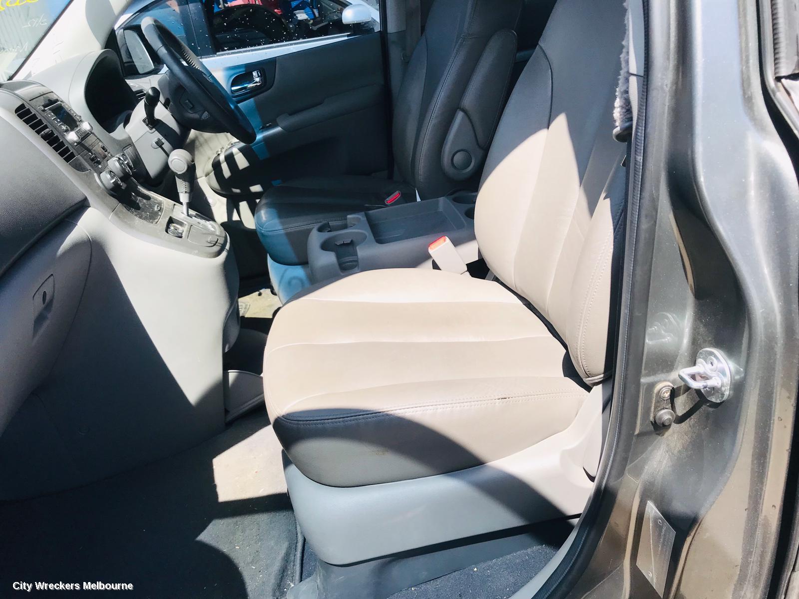 KIA CARNIVAL/GRAND CARNIVAL RIGHT GUARD LINER, FRONT, VQ, 01/2006 - 12/2014
