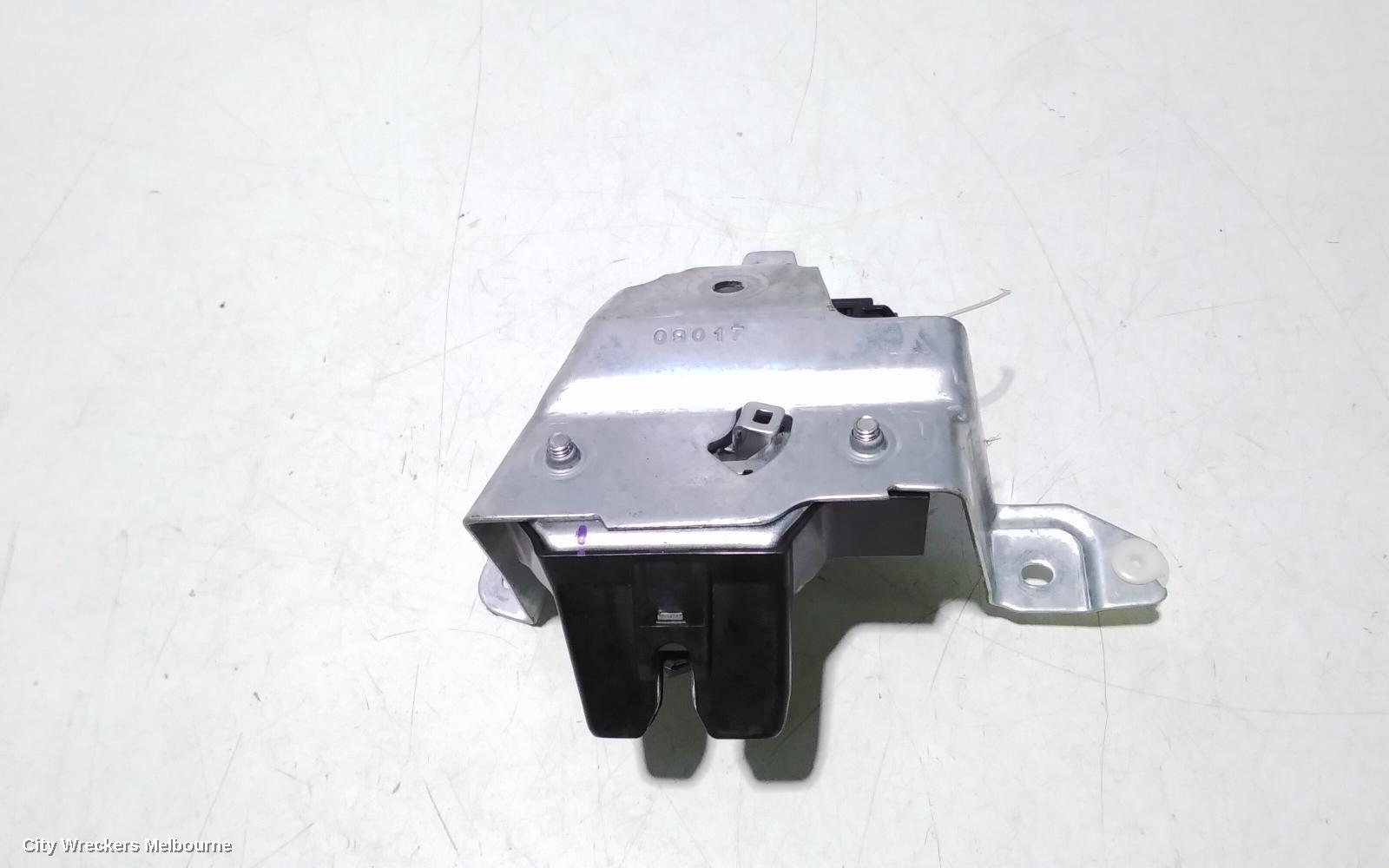 TOYOTA KLUGER DOOR/BOOT/GATE LOCK, TAILGATE LOCK, NON POWER TAILGATE TYPE, GSU50/GSU55, 12/2013 - 02/2021