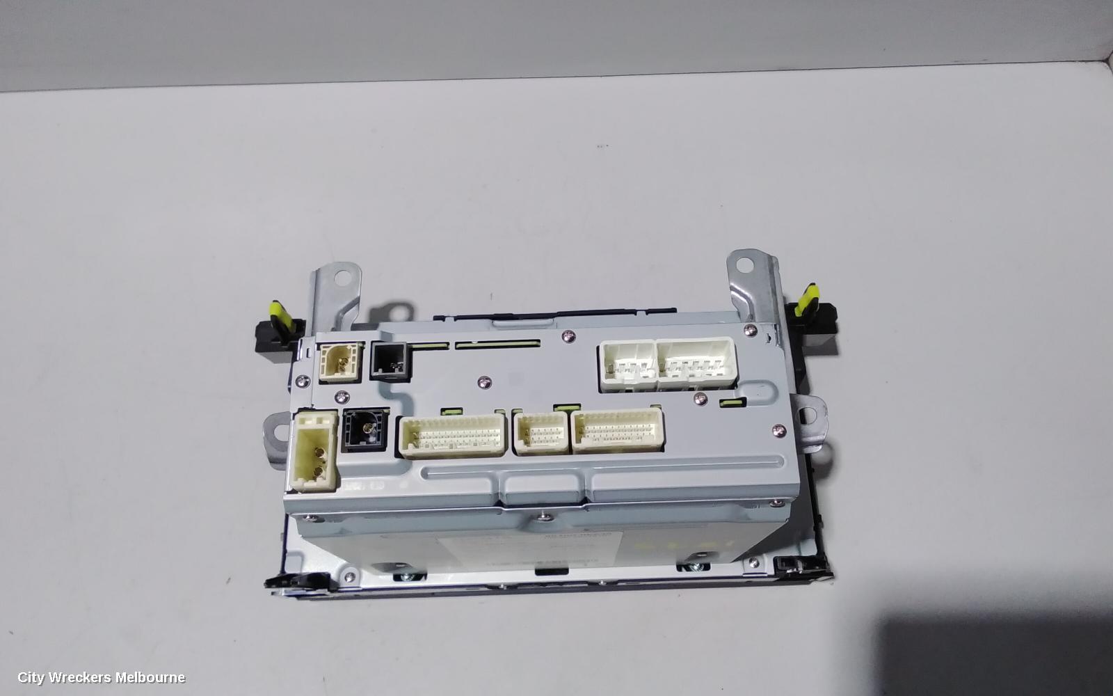 TOYOTA KLUGER RADIO/CD/DVD/SAT/TV, SAT NAV HEAD UNIT, GSU50/GSU55, 03/2014 - 02/2021