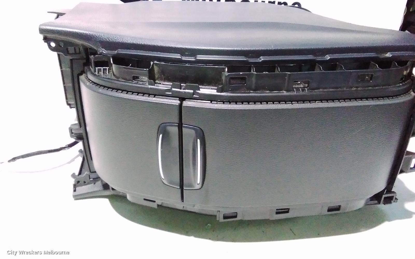 TOYOTA KLUGER CONSOLE, XU50 SERIES, BLACK, 03/2014 - 02/2021