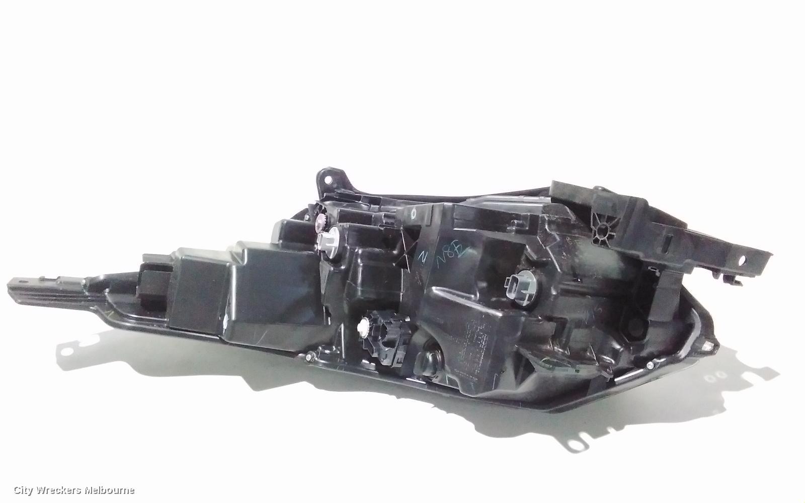 HONDA HRV RIGHT HEADLAMP, RU5, VTI-S/RS/VTI-LX, LED TYPE, 07/2018 - 10/2021