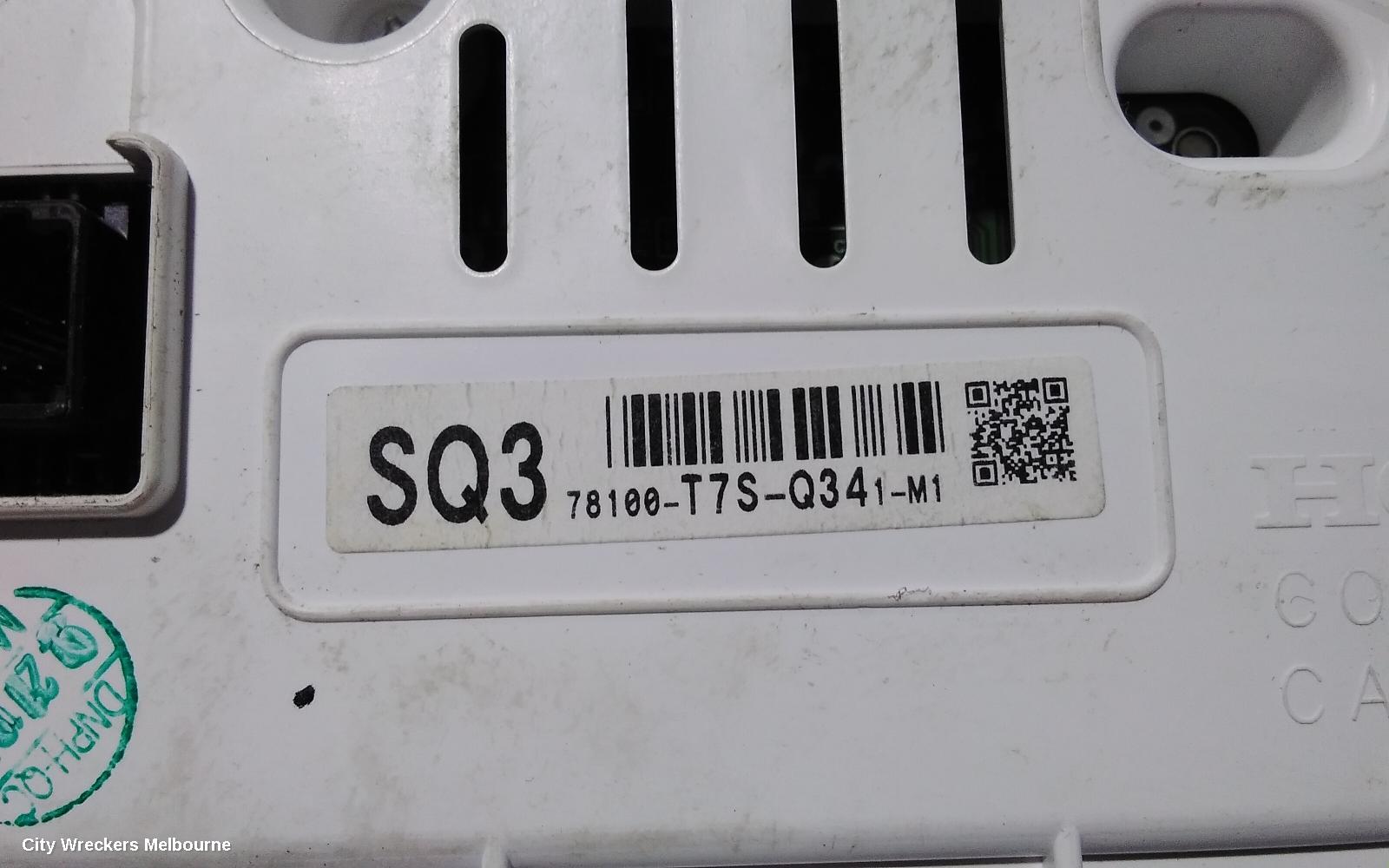 HONDA HRV INSTRUMENT CLUSTER, PETROL, AUTO T/M, RU5, 12/2014 - 10/2021