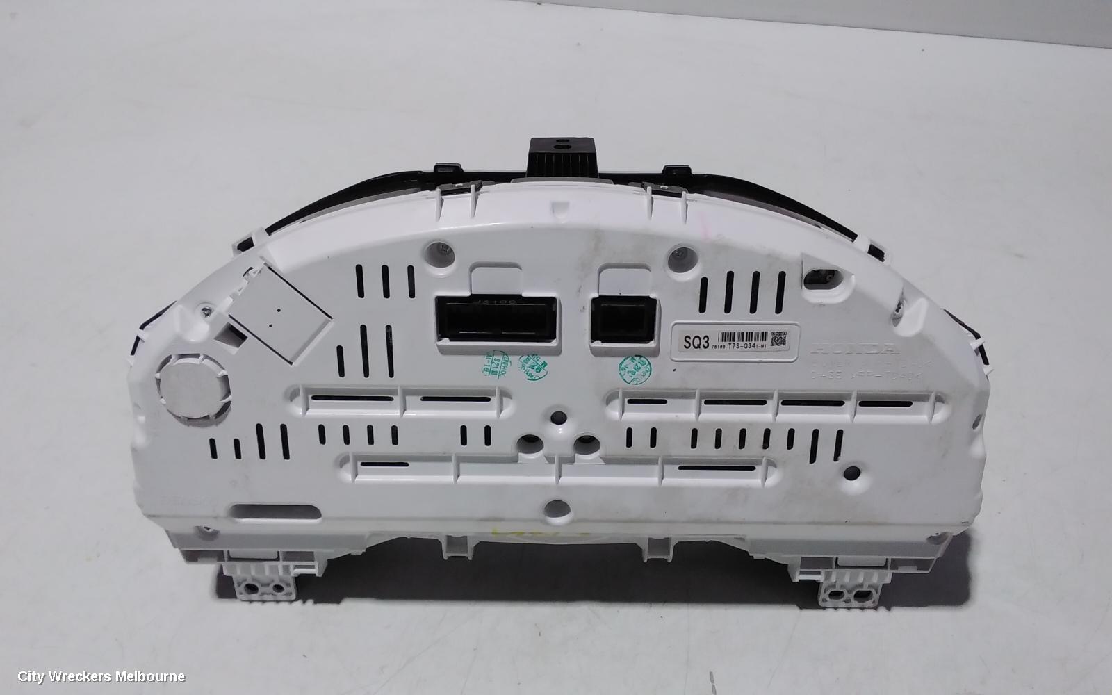 HONDA HRV INSTRUMENT CLUSTER, PETROL, AUTO T/M, RU5, 12/2014 - 10/2021