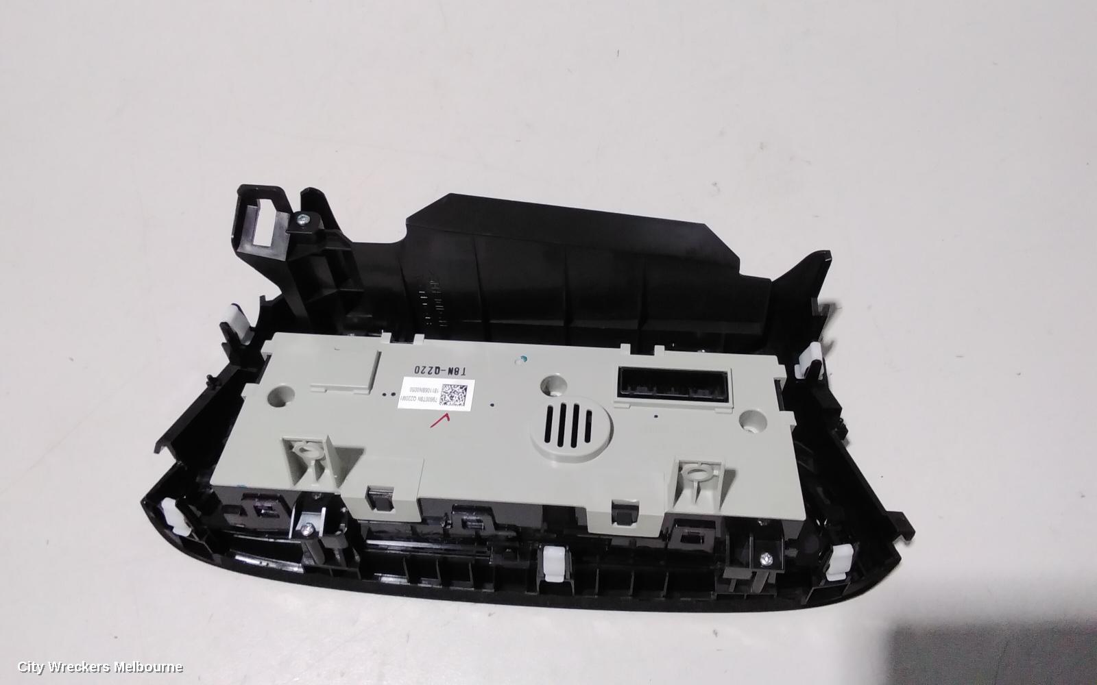 HONDA HRV HEATER/AC CONTROLS, DUAL-ZONE CLIMATE CONTROL, RU5, 12/2014 ONWARDS