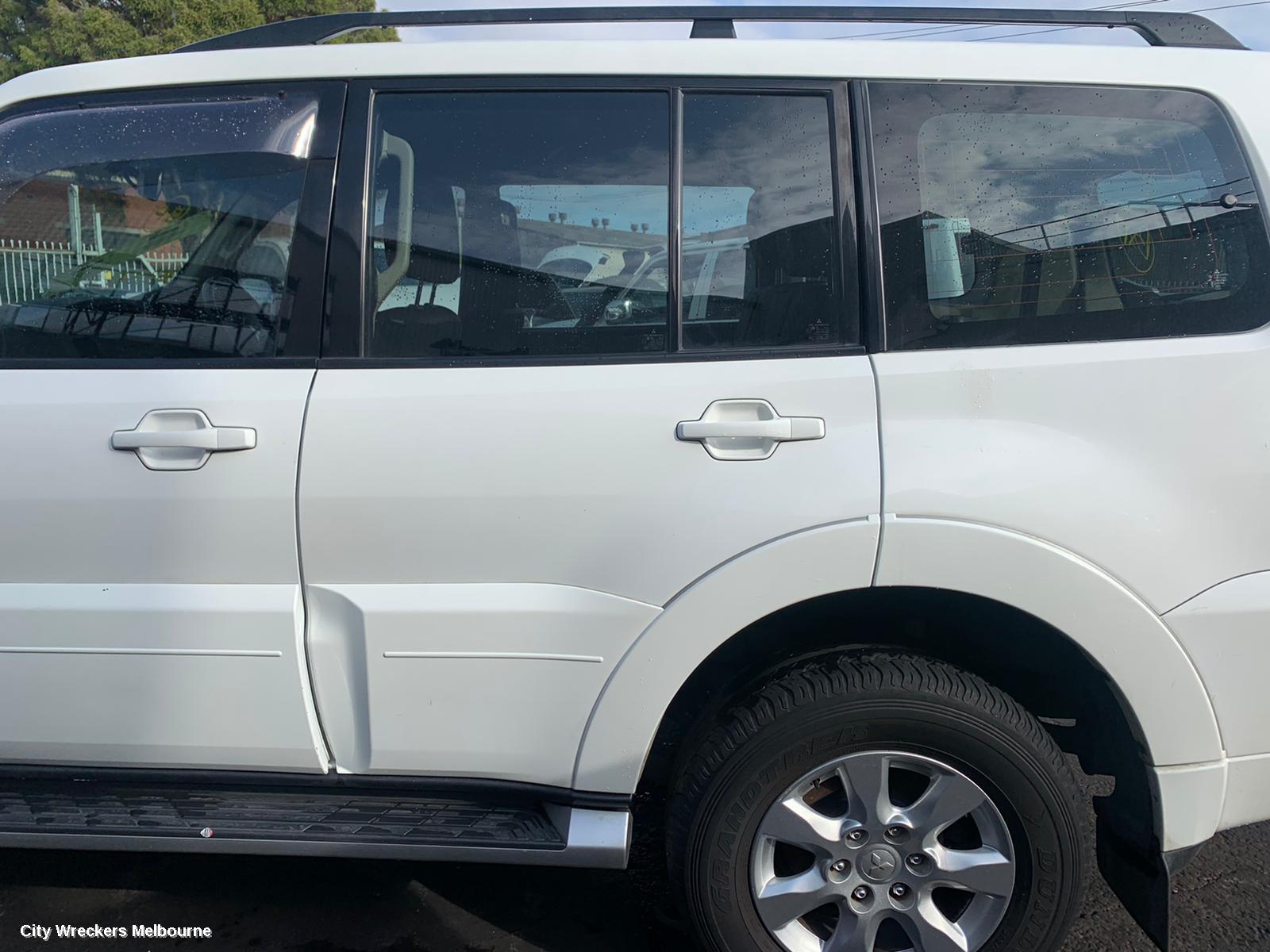 MITSUBISHI PAJERO A/C CONDENSER, NS-NW, 11/2006 - 08/2014