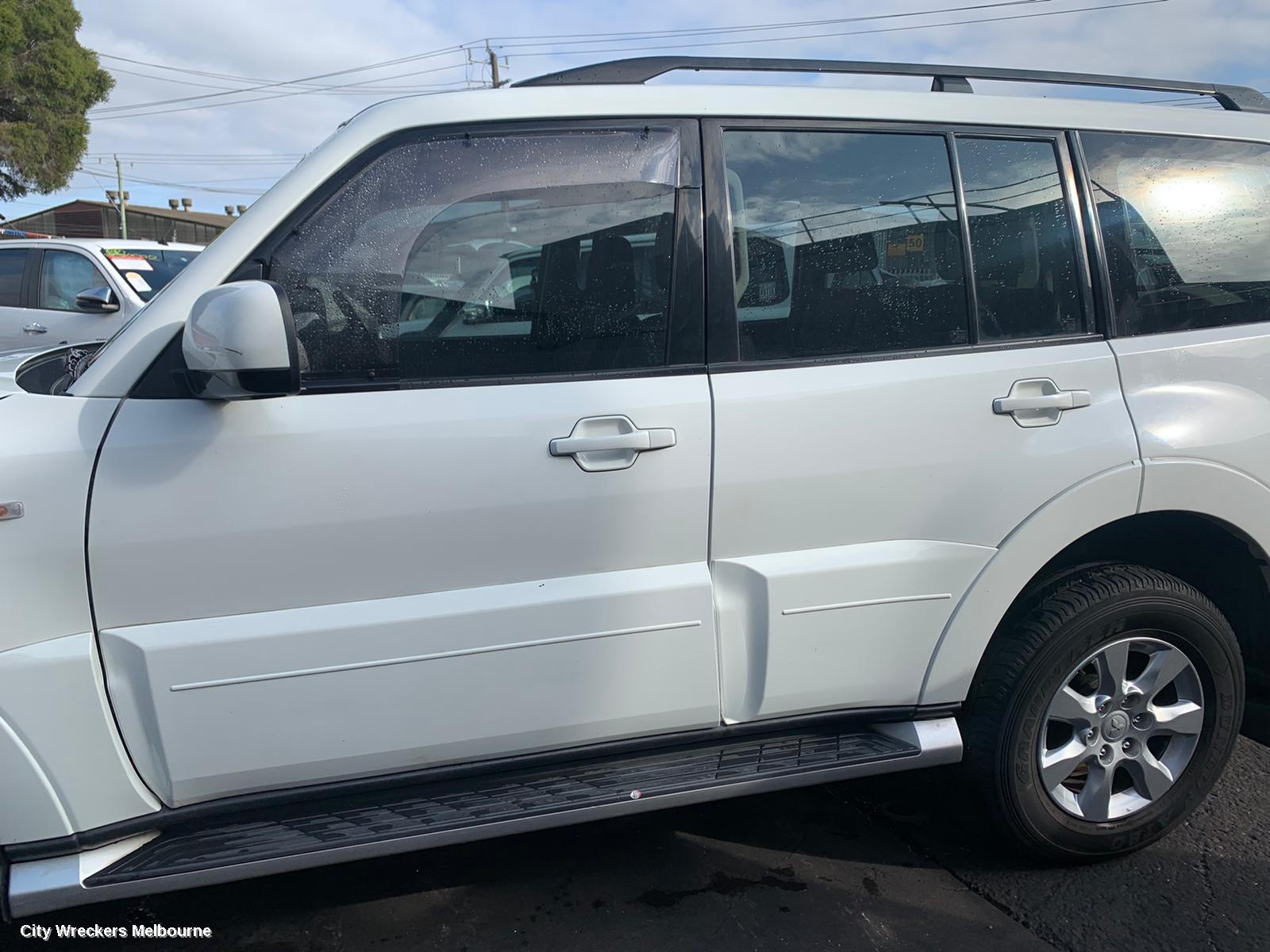 MITSUBISHI PAJERO A/C CONDENSER, NS-NW, 11/2006 - 08/2014