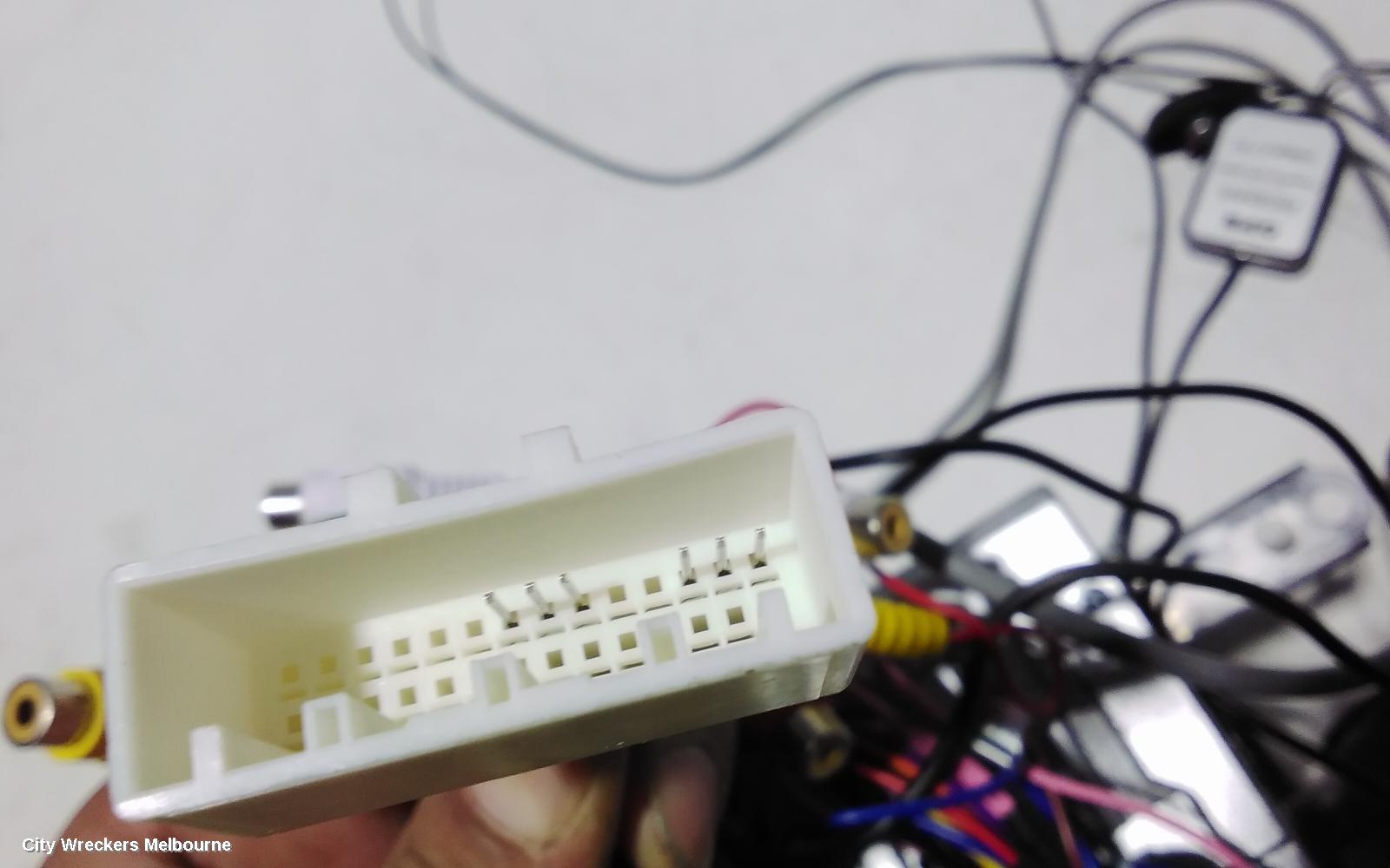 TOYOTA ESTIMA RADIO/CD/DVD/SAT/TV, XR50, 05-19