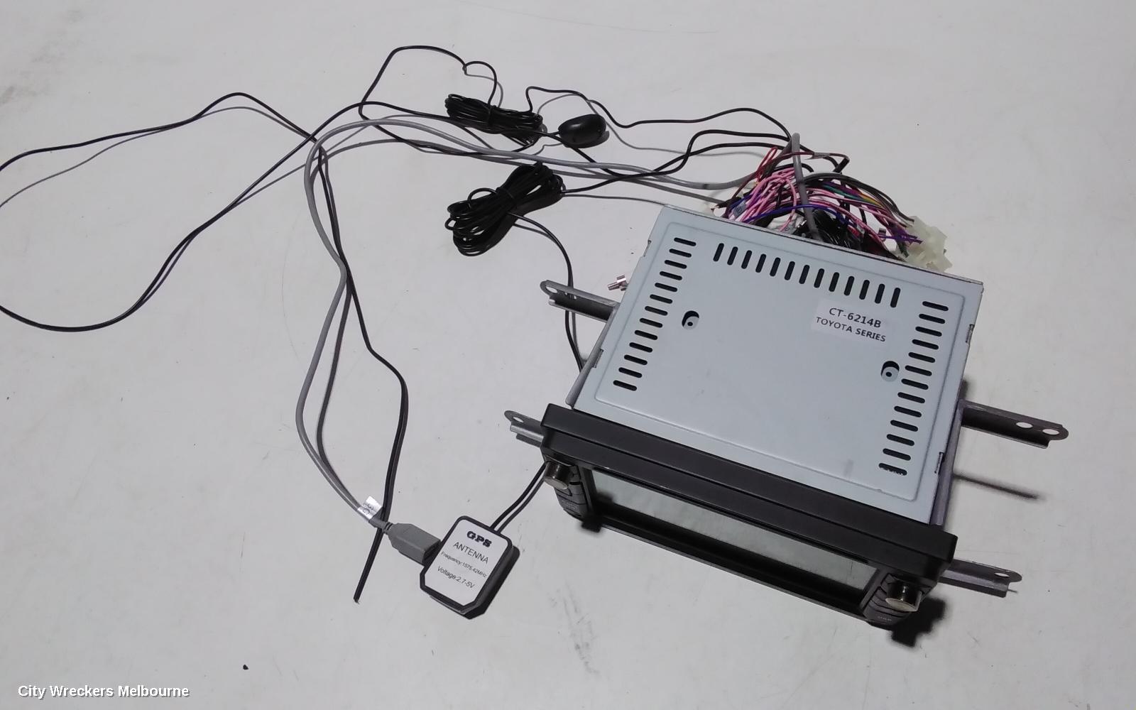 TOYOTA ESTIMA RADIO/CD/DVD/SAT/TV, XR50, 05-19