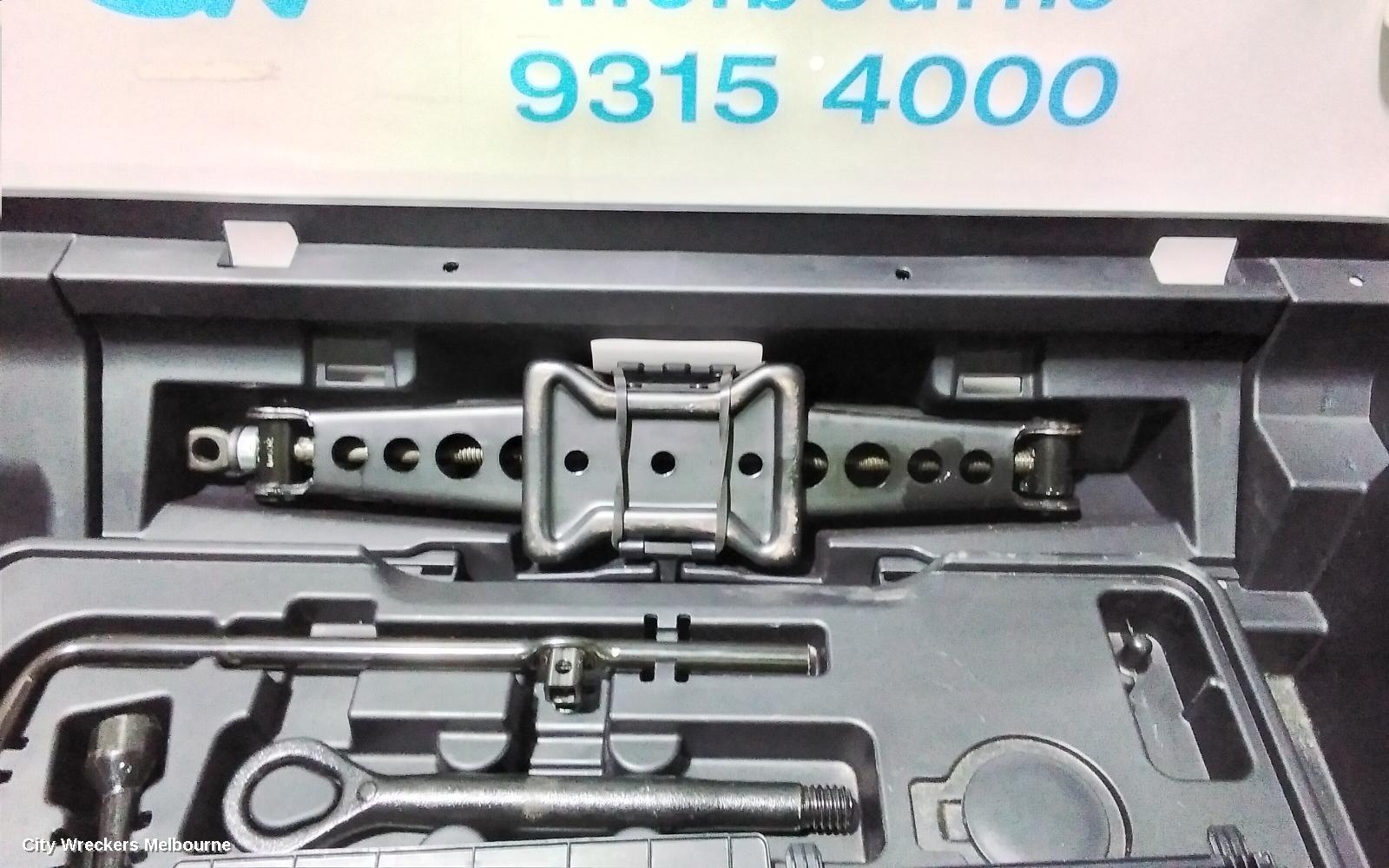 TOYOTA KLUGER JACK/TOOL KIT, GSU50/GSU55, 03/2014 - 02/2021