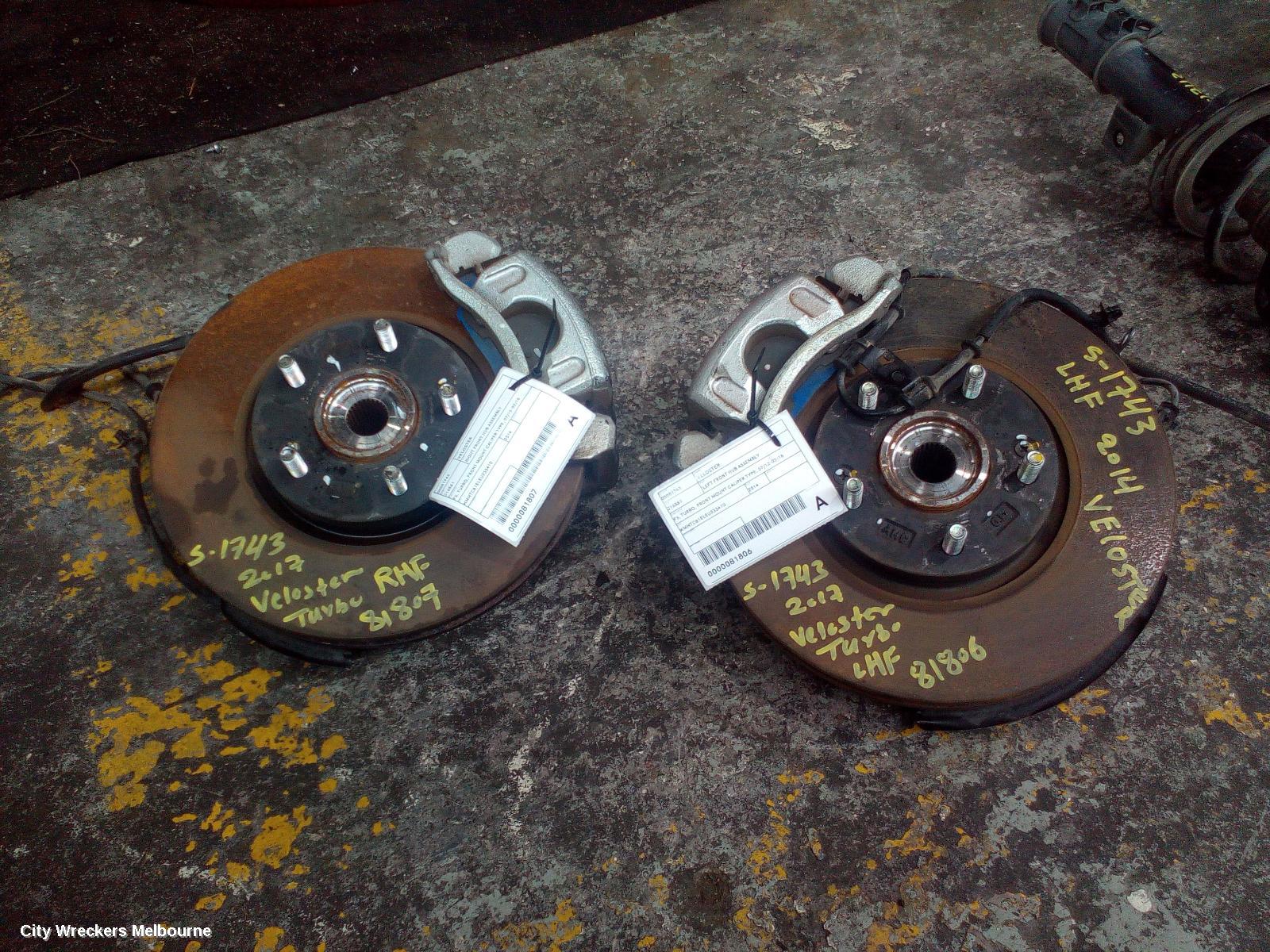 HYUNDAI VELOSTER RIGHT FRONT HUB ASSEMBLY, FS, TURBO, FRONT MOUNT CALIPER TYPE, 07/2012 - 02/2018