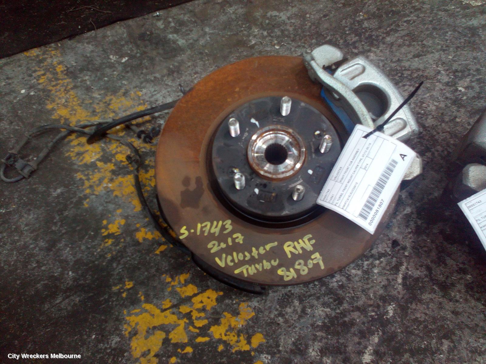 HYUNDAI VELOSTER RIGHT FRONT HUB ASSEMBLY, FS, TURBO, FRONT MOUNT CALIPER TYPE, 07/2012 - 02/2018
