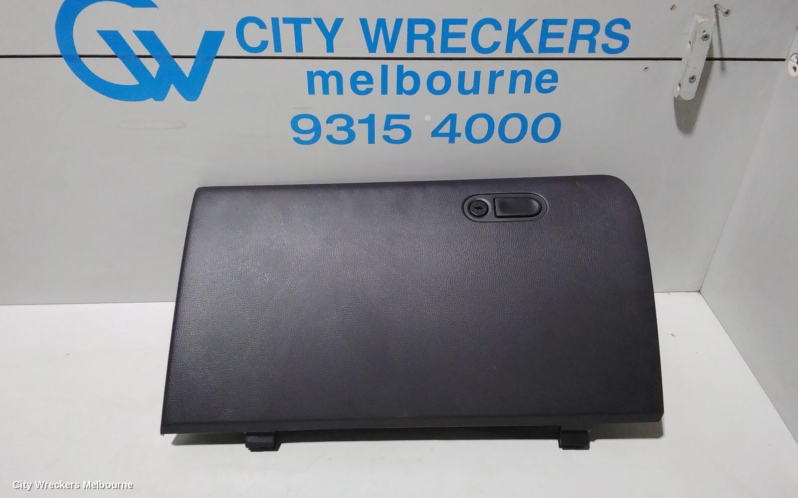 MITSUBISHI TRITON GLOVE BOX, MQ-MR, 03/2015 - 10/2023