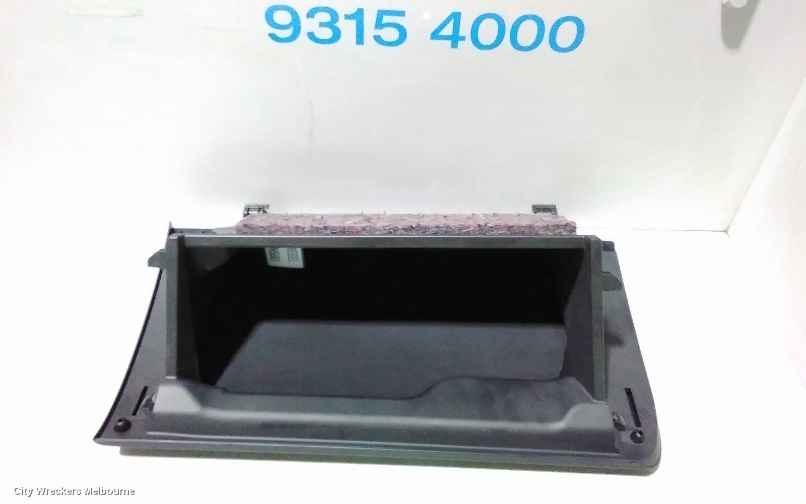 MITSUBISHI TRITON GLOVE BOX, MQ-MR, 03/2015 - 10/2023