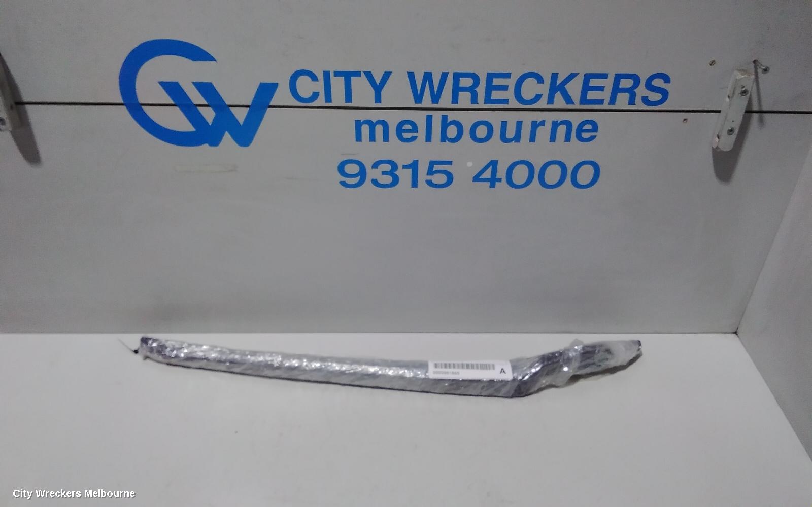 AUDI Q7 WIPER ARM, FRONT, RH SIDE, 4L, 09/2006 - 08/2015
