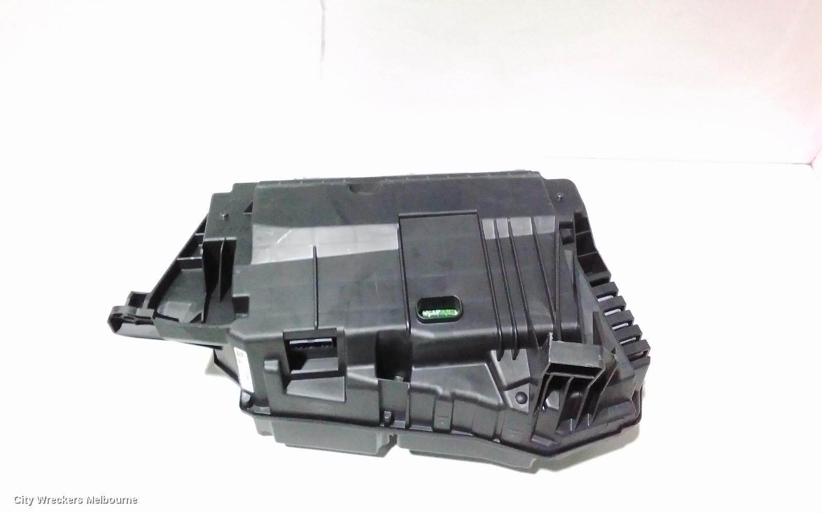MAZDA CX9 INSTRUMENT CLUSTER, HEADS UP DISPLAY UNIT, TC, 07/2016 ONWARDS