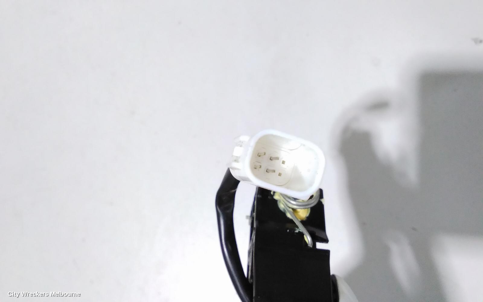MAZDA CX9 DOOR HANDLE, OUTER, LH FRONT, W/ SMART KEYLESS TYPE, 07/2016 ONWARDS