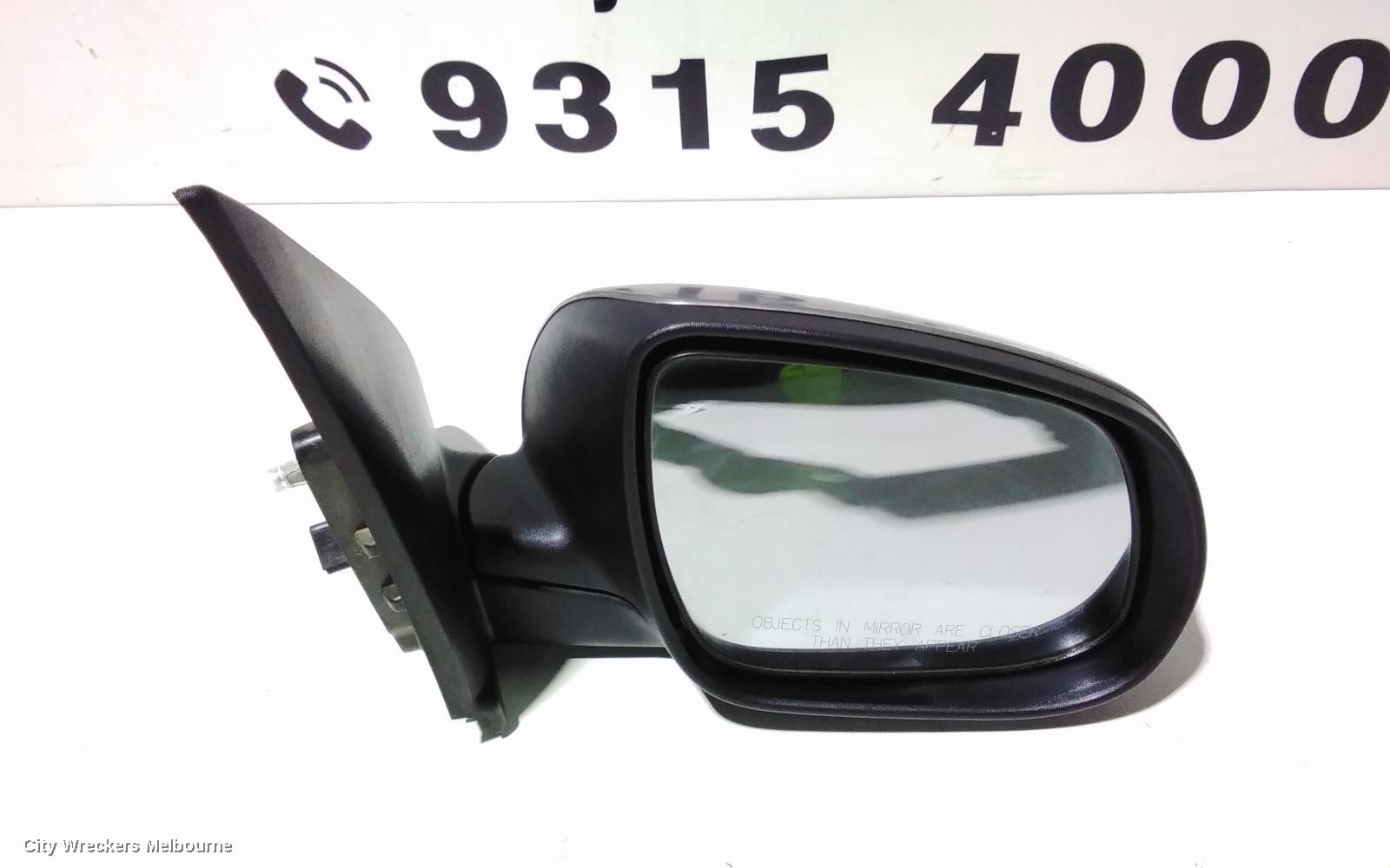 KIA CERATO RIGHT DOOR MIRROR, TD, THIN BLINKER TYPE, SEDAN/HATCH, 07/2010 - 03/2013