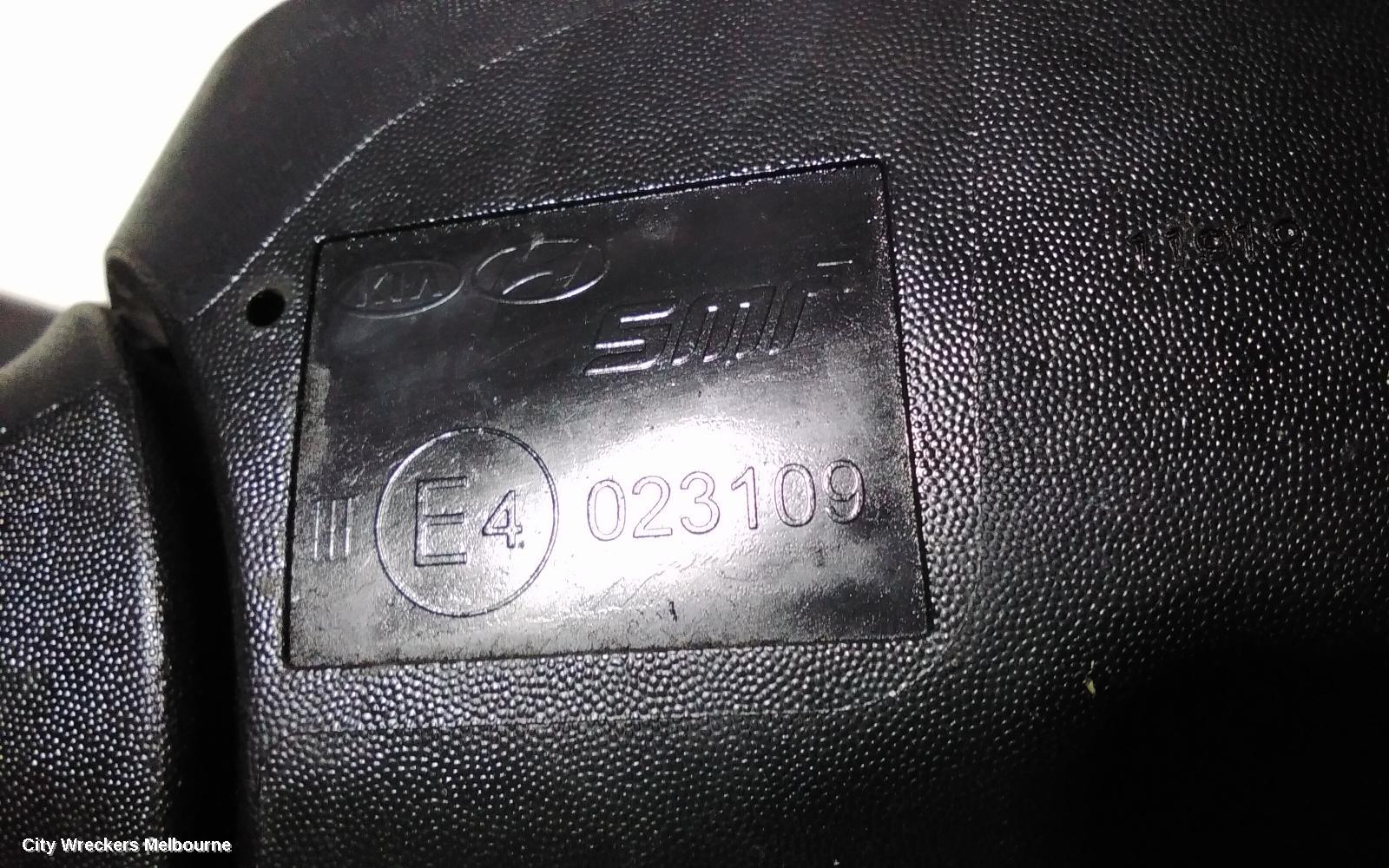 KIA CERATO RIGHT DOOR MIRROR, TD, THIN BLINKER TYPE, SEDAN/HATCH, 07/2010 - 03/2013