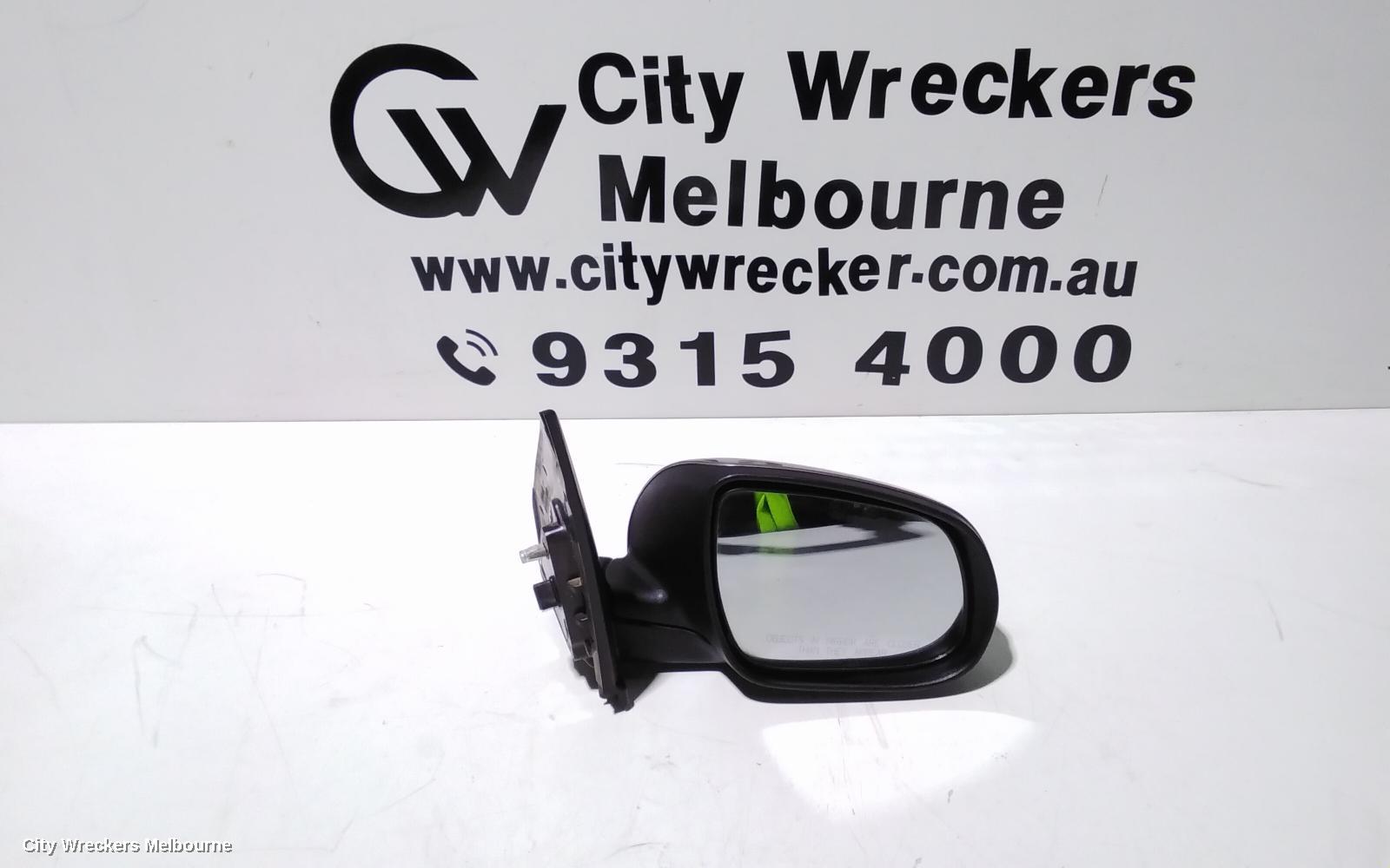 KIA CERATO RIGHT DOOR MIRROR, TD, THIN BLINKER TYPE, SEDAN/HATCH, 07/2010 - 03/2013