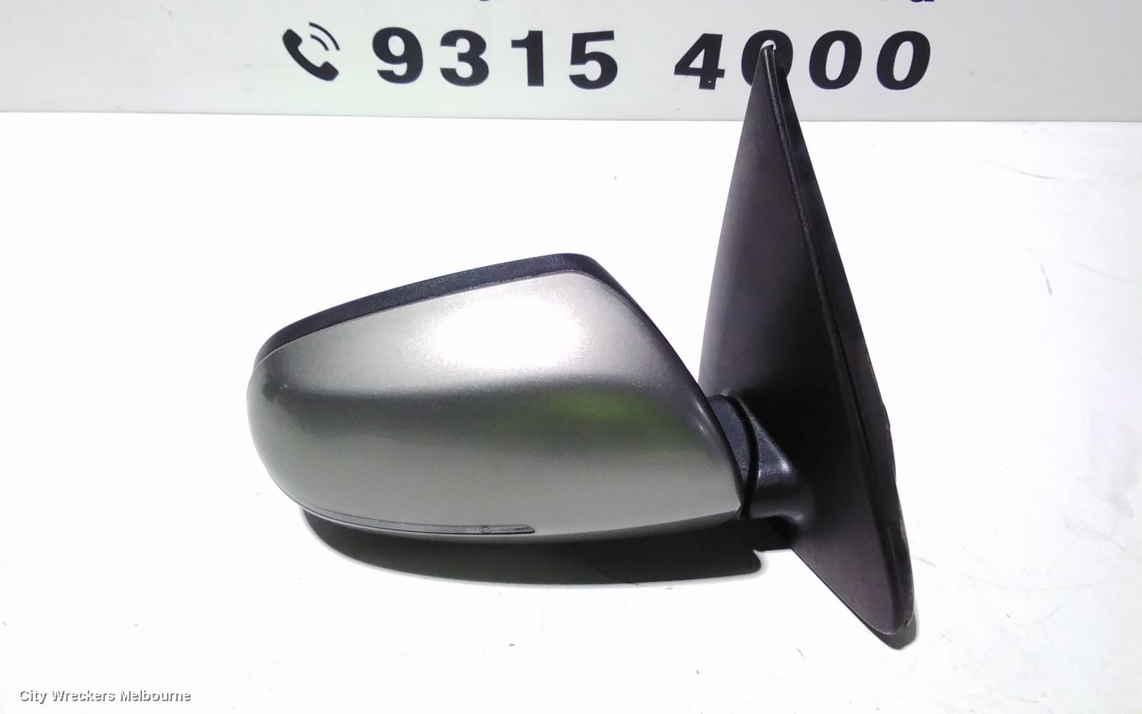 KIA CERATO RIGHT DOOR MIRROR, TD, THIN BLINKER TYPE, SEDAN/HATCH, 07/2010 - 03/2013