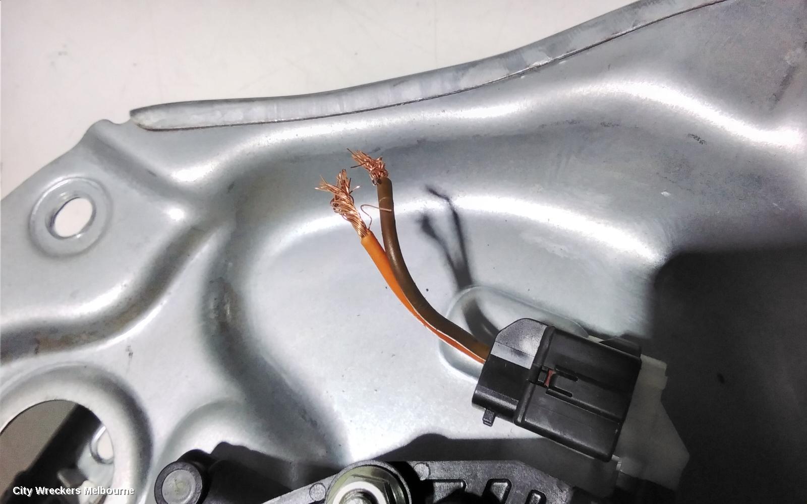 KIA CERATO RIGHT FRONT WINDOW REG/MOTOR, TD, DOOR REG ASSY (REG AND MOTOR), SEDAN/HATCH, 10/2008 - 03/2013