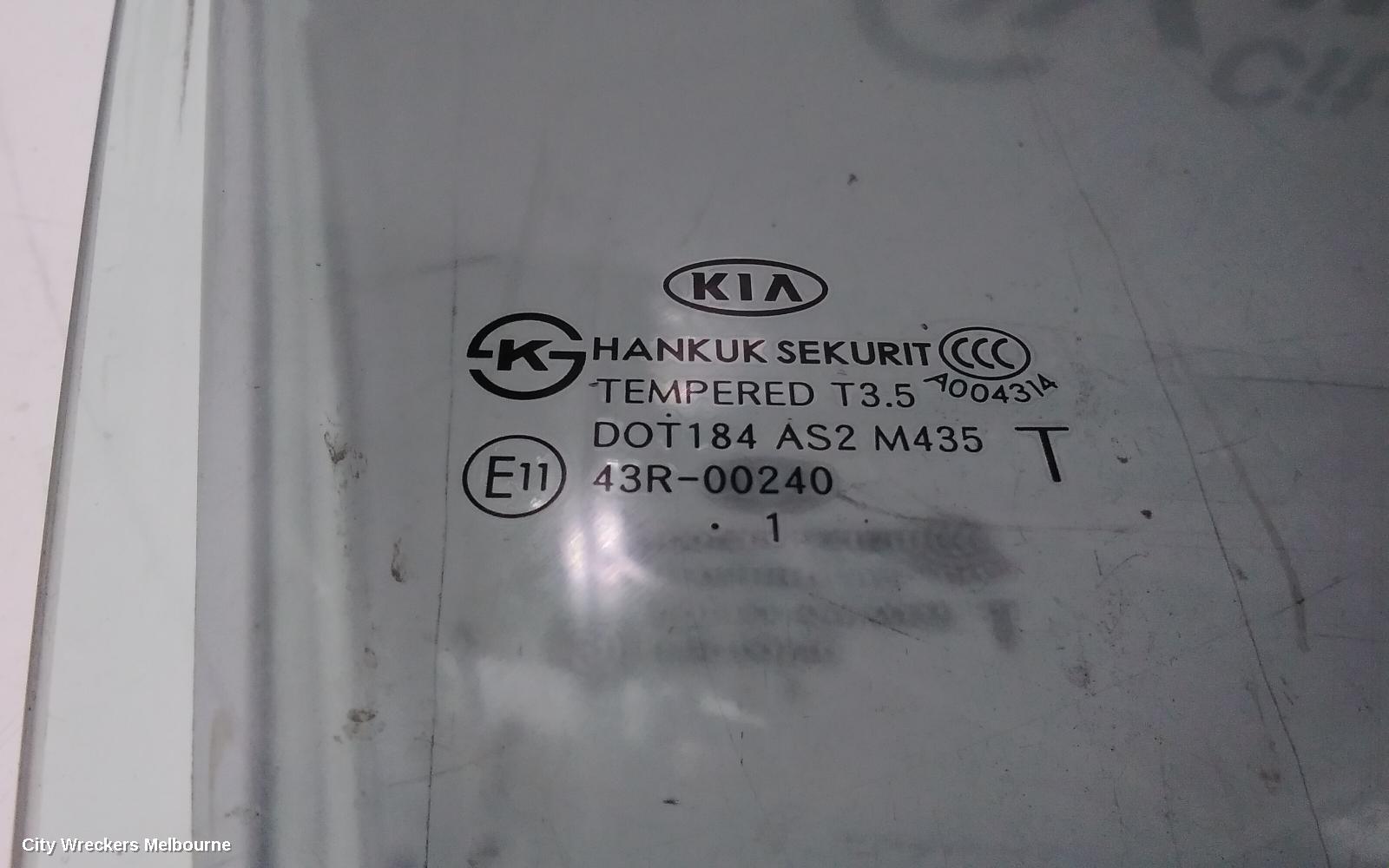 KIA CERATO RIGHT FRONT DOOR WINDOW, TD, SEDAN/HATCH, 10/2008 - 03/2013