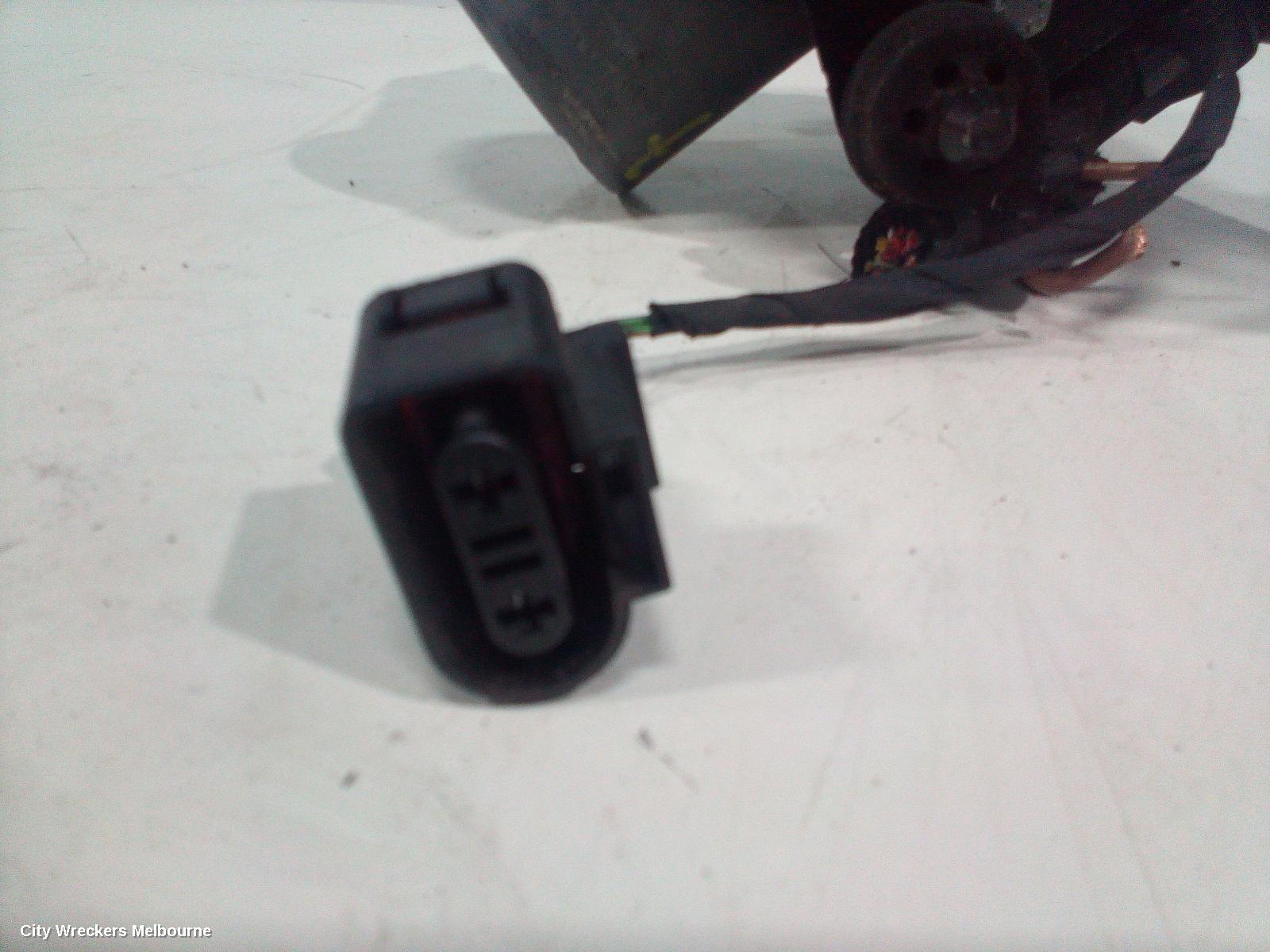 AUDI A4 ABS PUMP/MODULATOR, B8 8K, P/N 8K0614517EF, 02/2008 - 09/2015