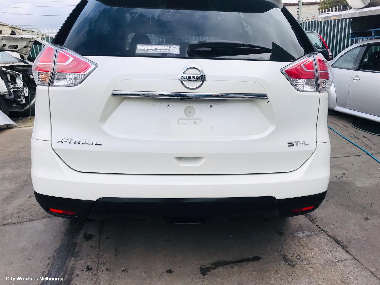 NISSAN XTRAIL DOOR HANDLE, OUTER, RH FRONT, T32, 02/2014 ONWARDS