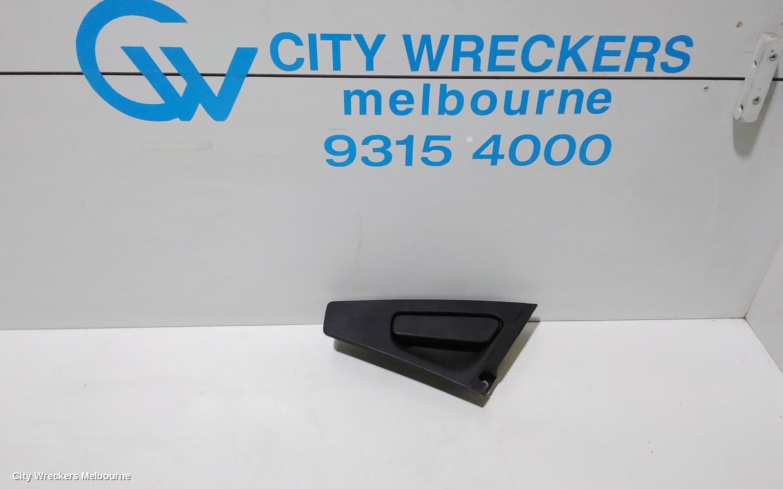 RENAULT CLIO DOOR HANDLE, X98, 09/2013 - 10/2019
